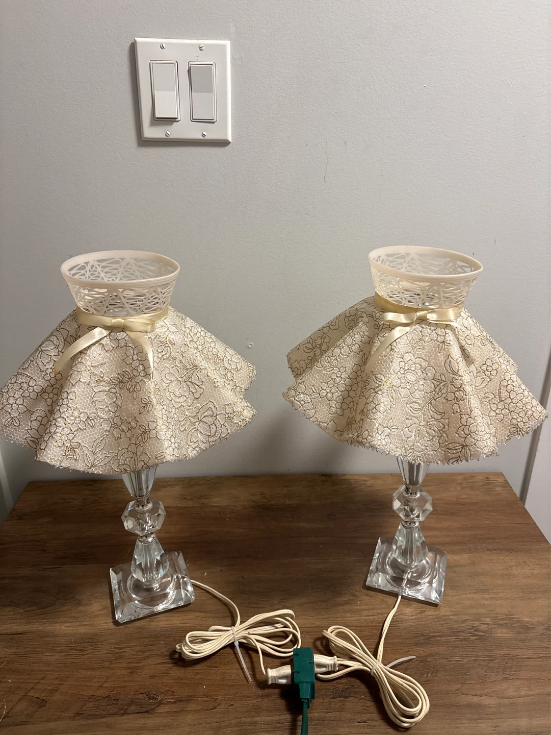 Pair of Vintage Crystal Table Lamps - photo 2