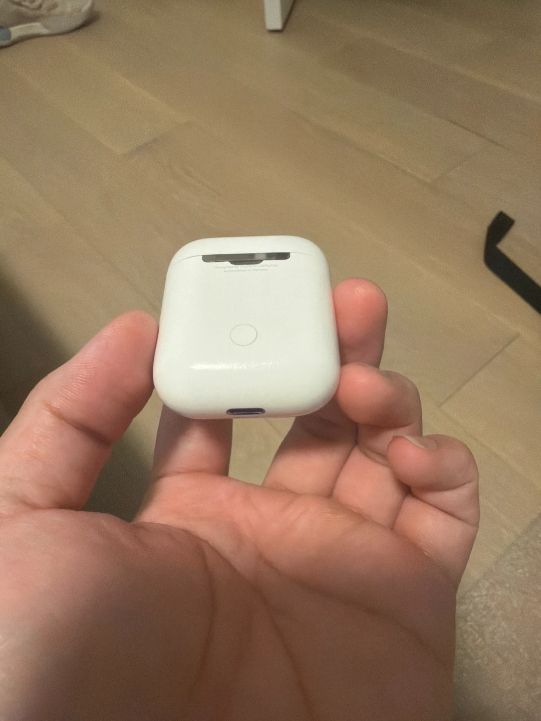 Apple AirPods with Charging Case - photo 3
