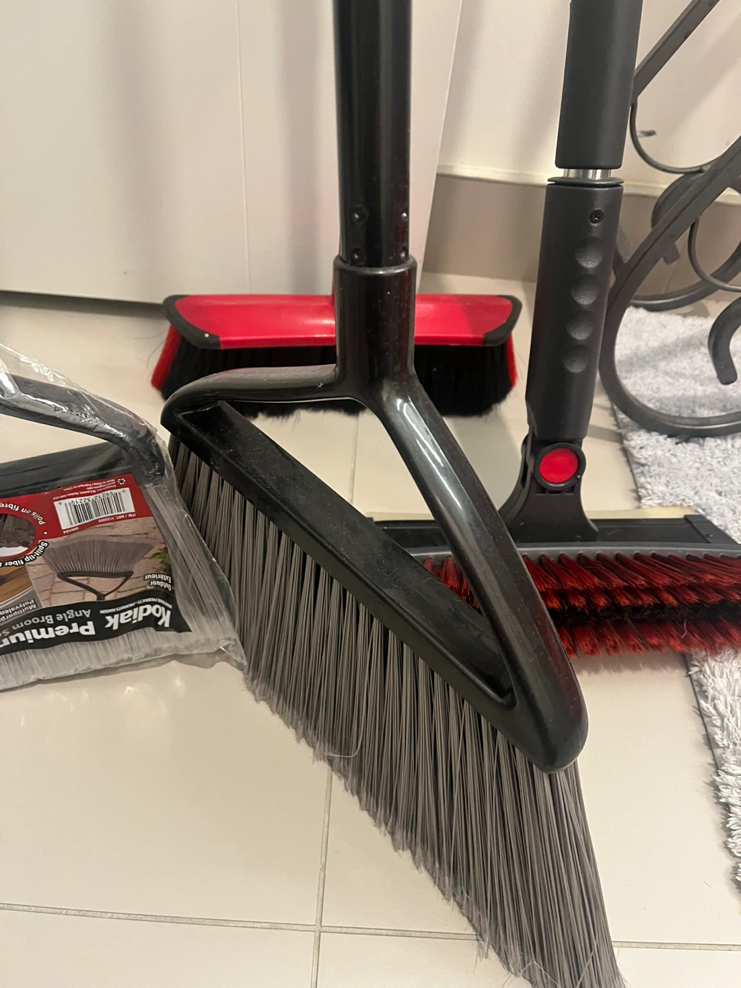 Kodiak Premium Angle Broom & Dustpan Set - photo 5