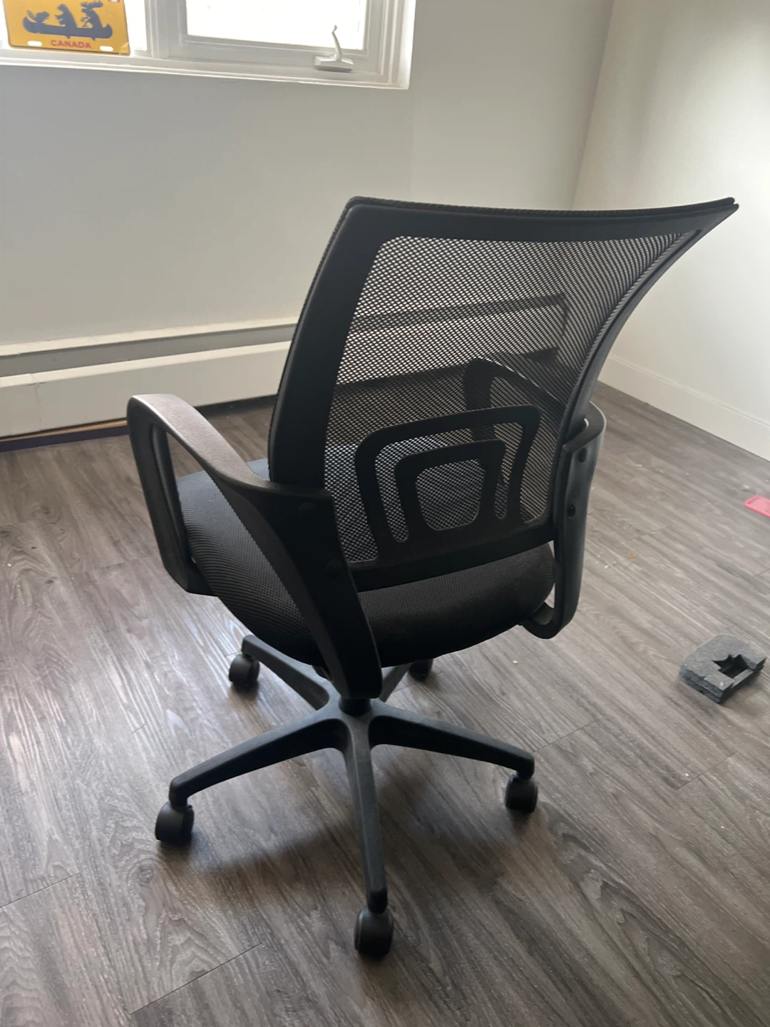 Black Mesh Office Chair - photo 2