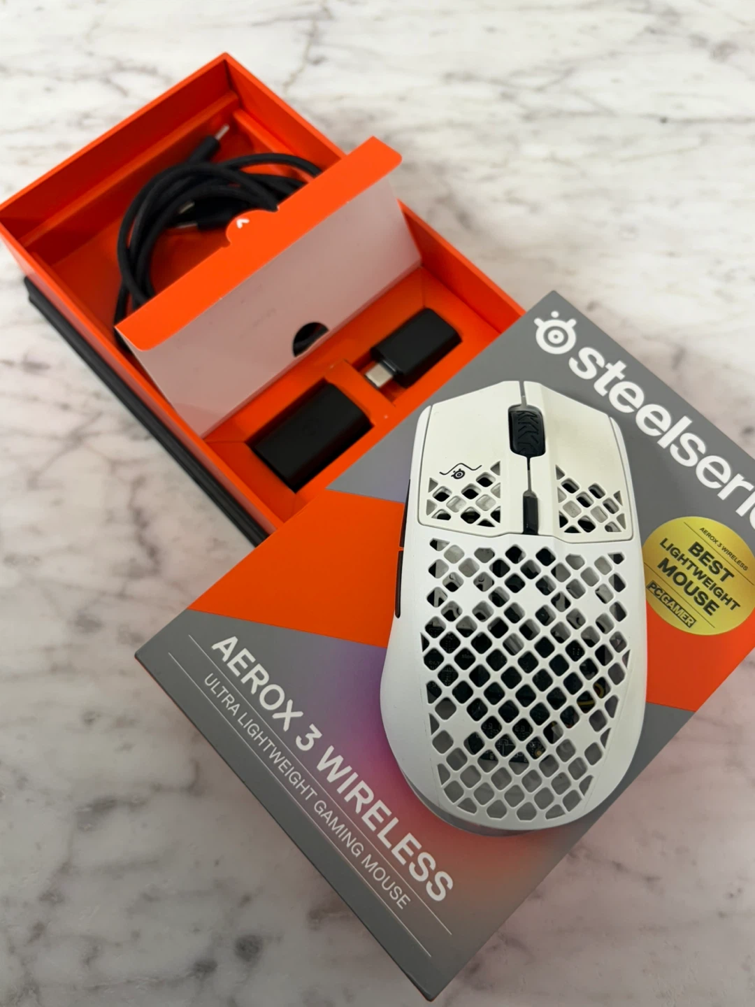 Gaming mouse SteelSeries Aerox 3 Wireless White - photo 2