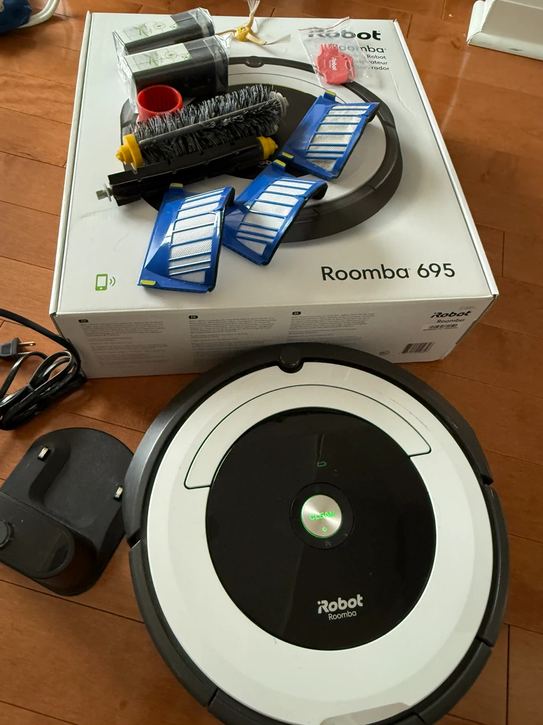 iRobot Roomba 695 Robot Vacuum