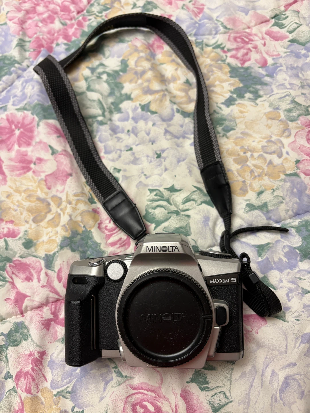 Minolta Maxxum S 35mm Film Camera with Strap - photo 2