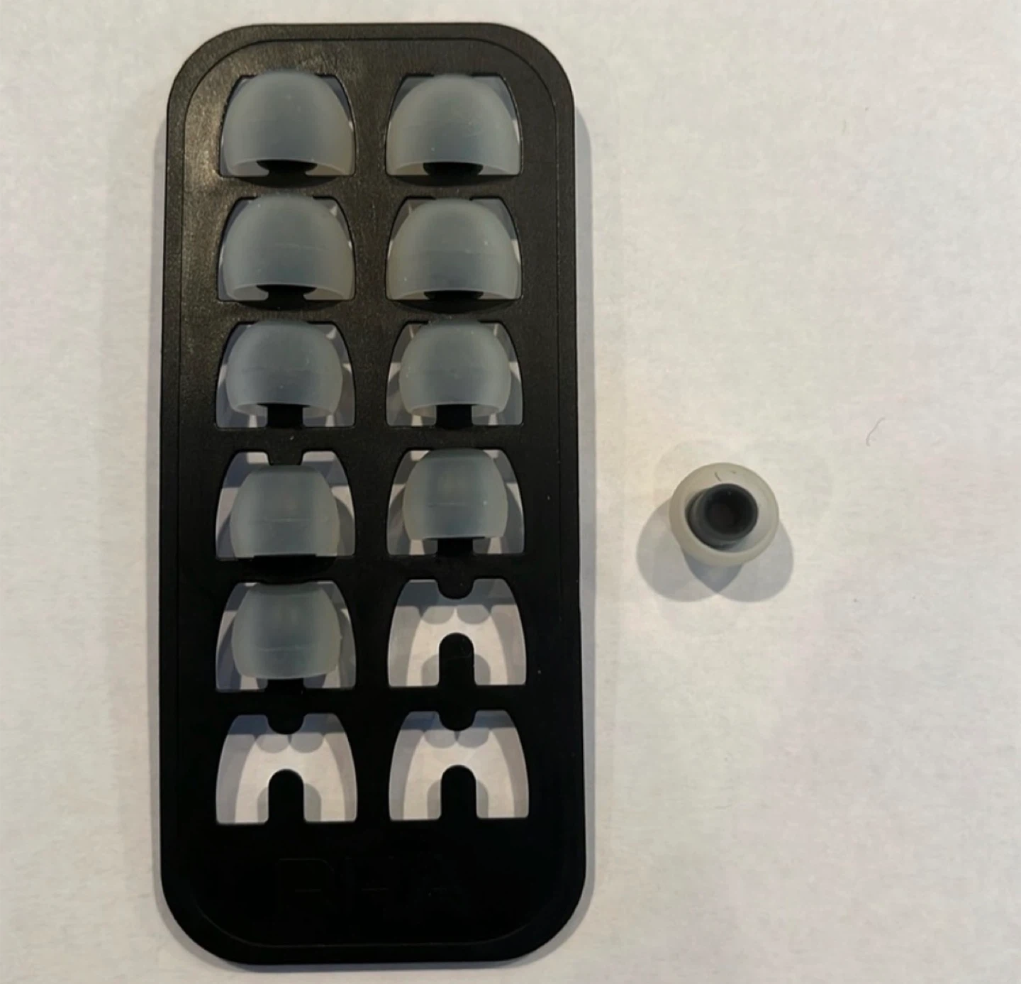 10PCS of silicone tips: RHA MA750i or T20i accessories
