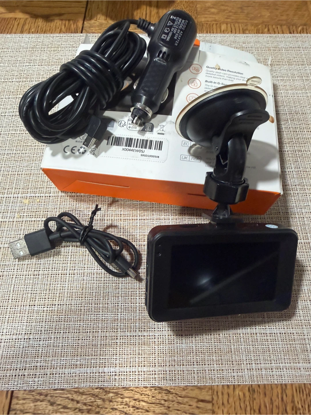 Pathingtech Dash Cam with Car Charger and USB Cable - photo 2