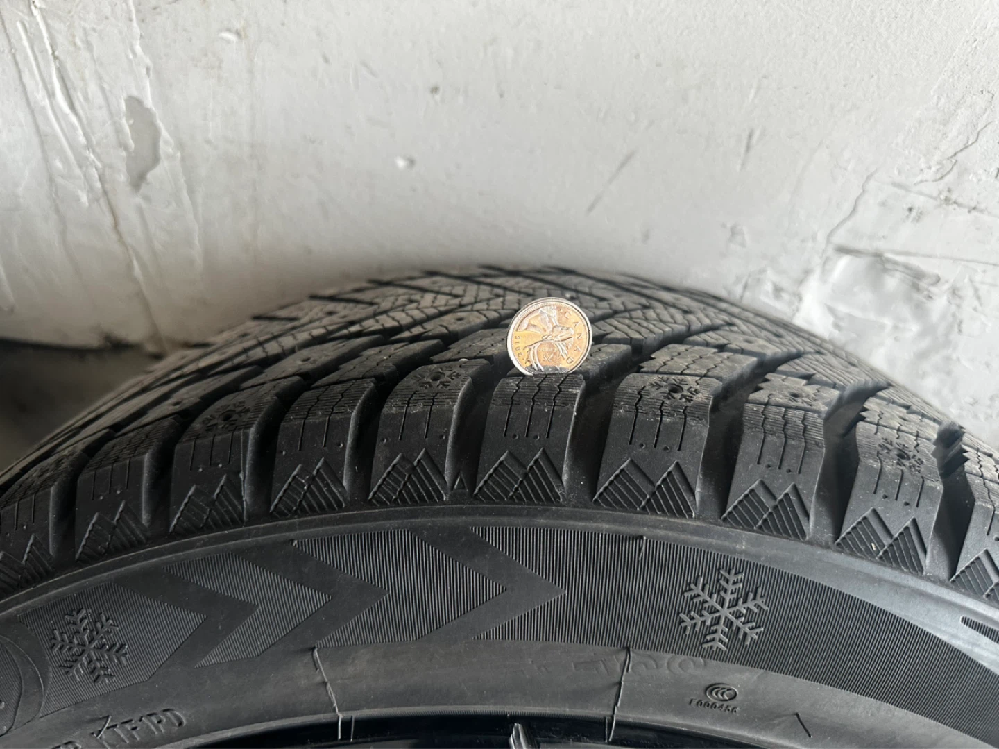 Mercedes Benz A220 Winter Tires 225/50R17 - photo 4