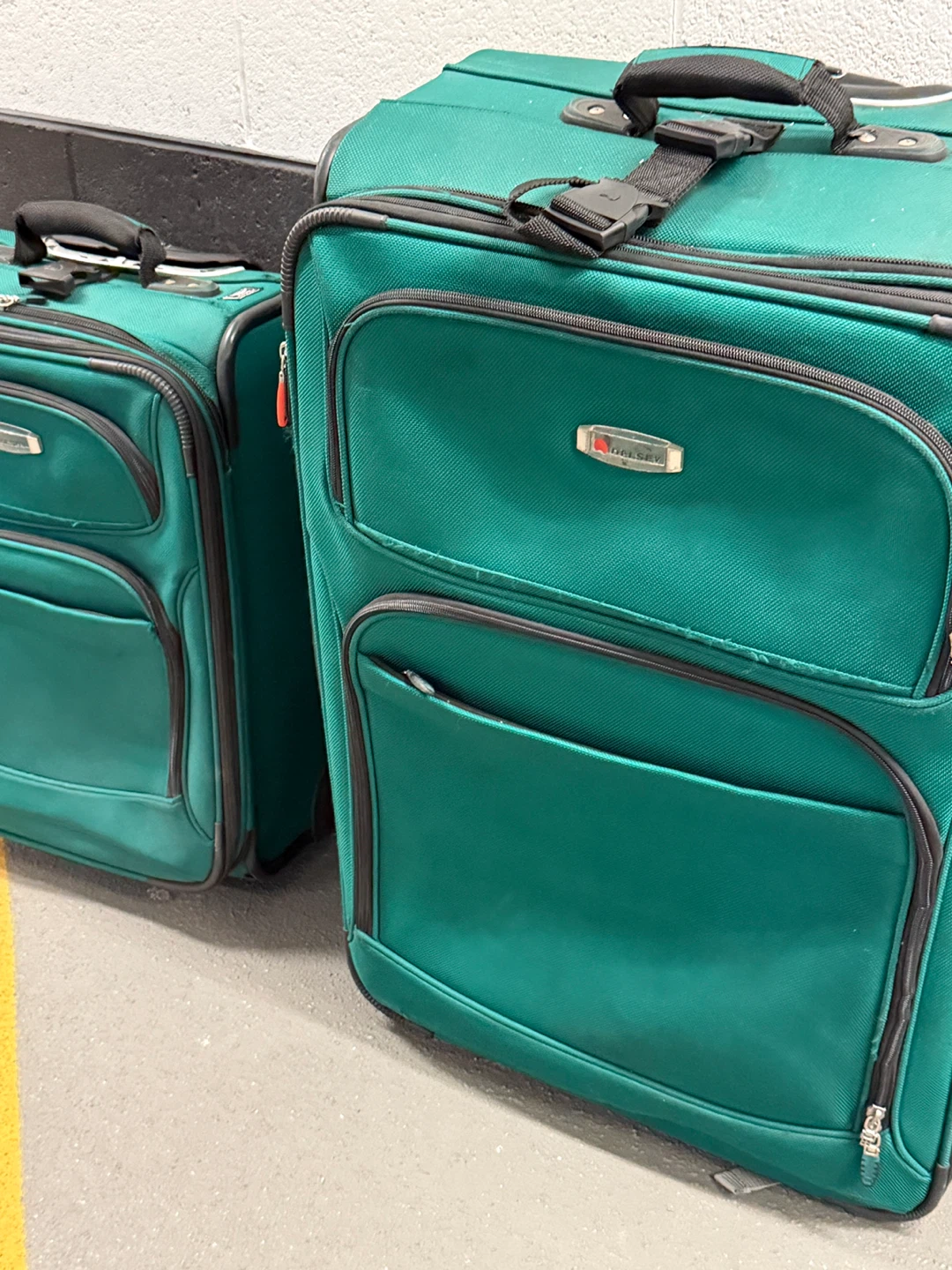 Delsey Luggage Set - Green - photo 2