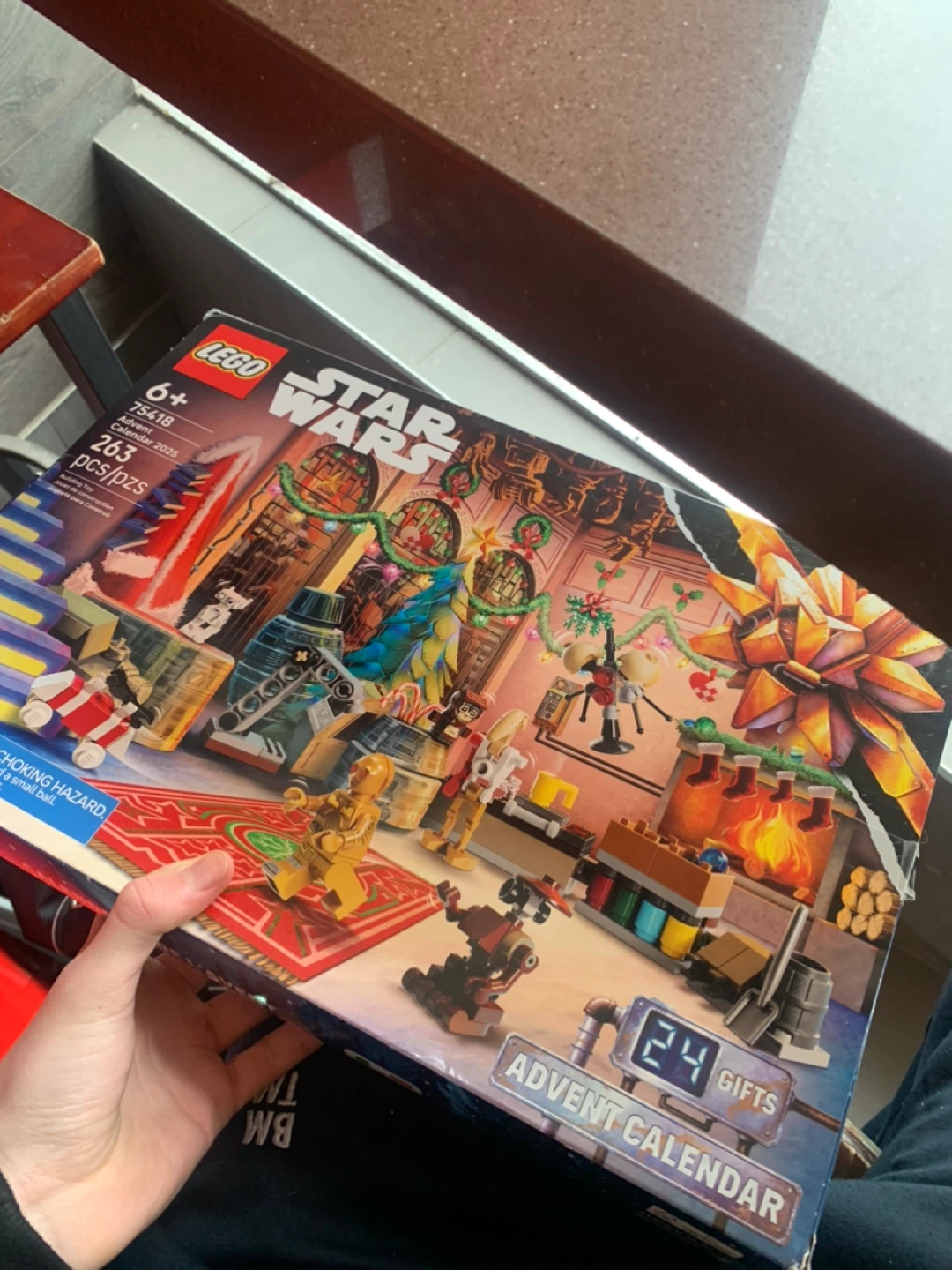 URGENT STAR WARS LEGO ADVENT CALENDAR