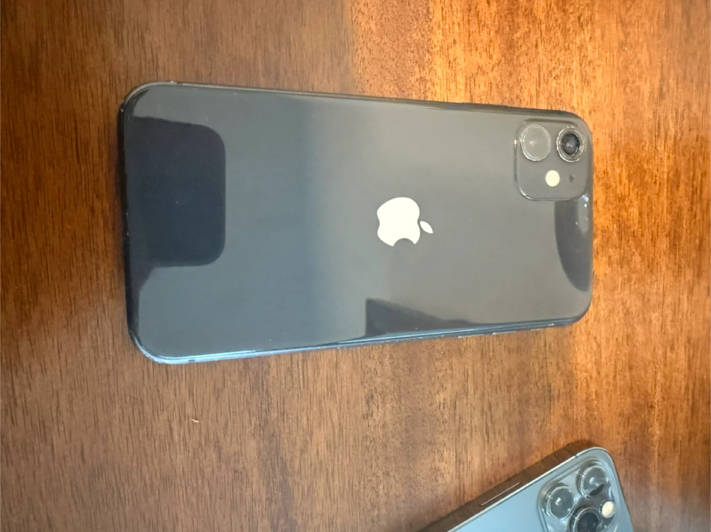 Apple iPhone 11 - Black - photo 3