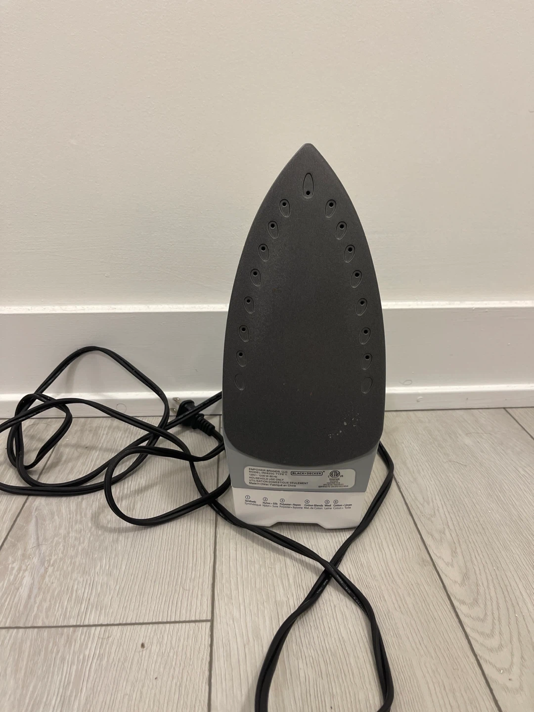 Black+Decker Steam Iron - photo 3