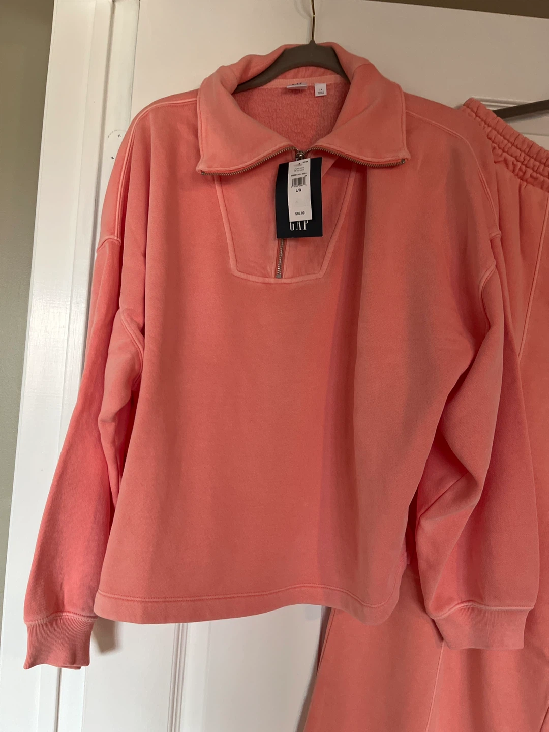 GAP Women's Coral Sweatshirt and Pants Set - Size L - photo 2