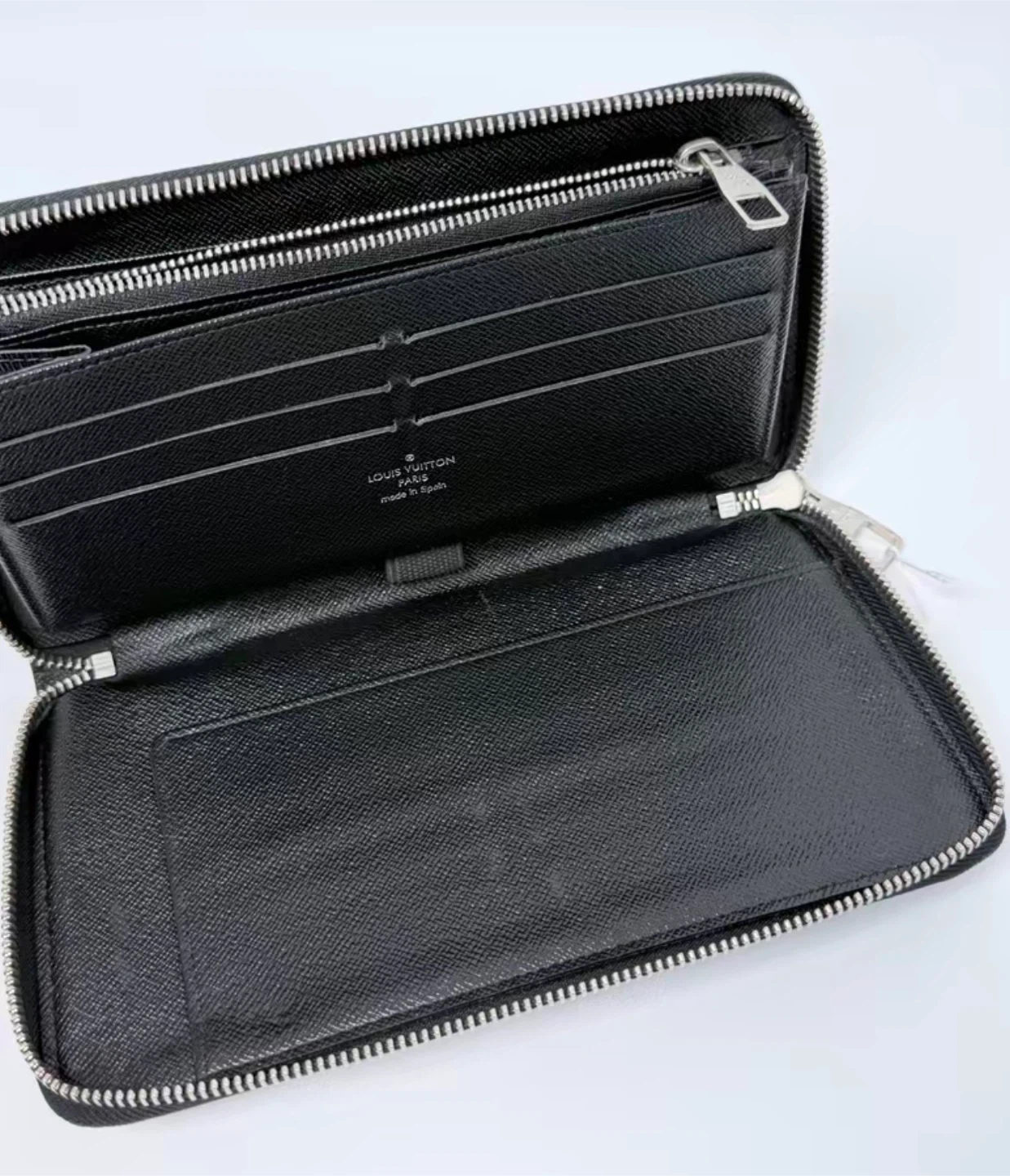 Louis Vuitton Damier Graphite Zip Around Wallet - photo 5