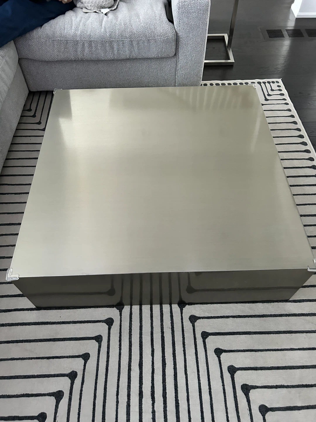 Square coffee table - photo 2