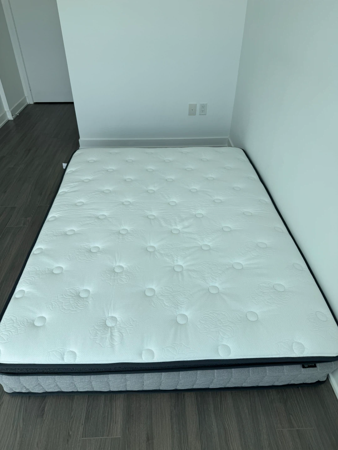 Zinus Mattress - photo 2