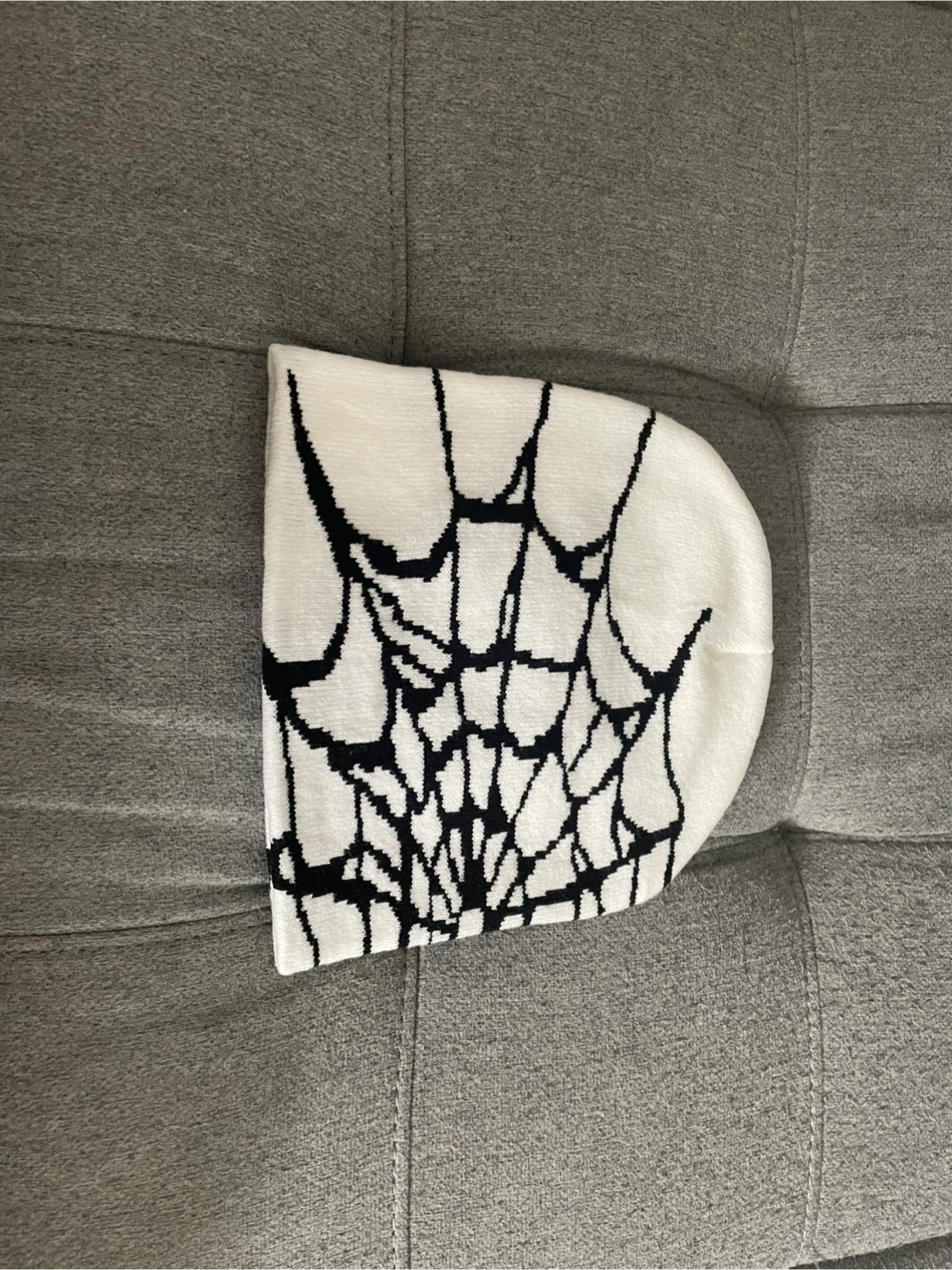 SPIDER beanie - White 🤍