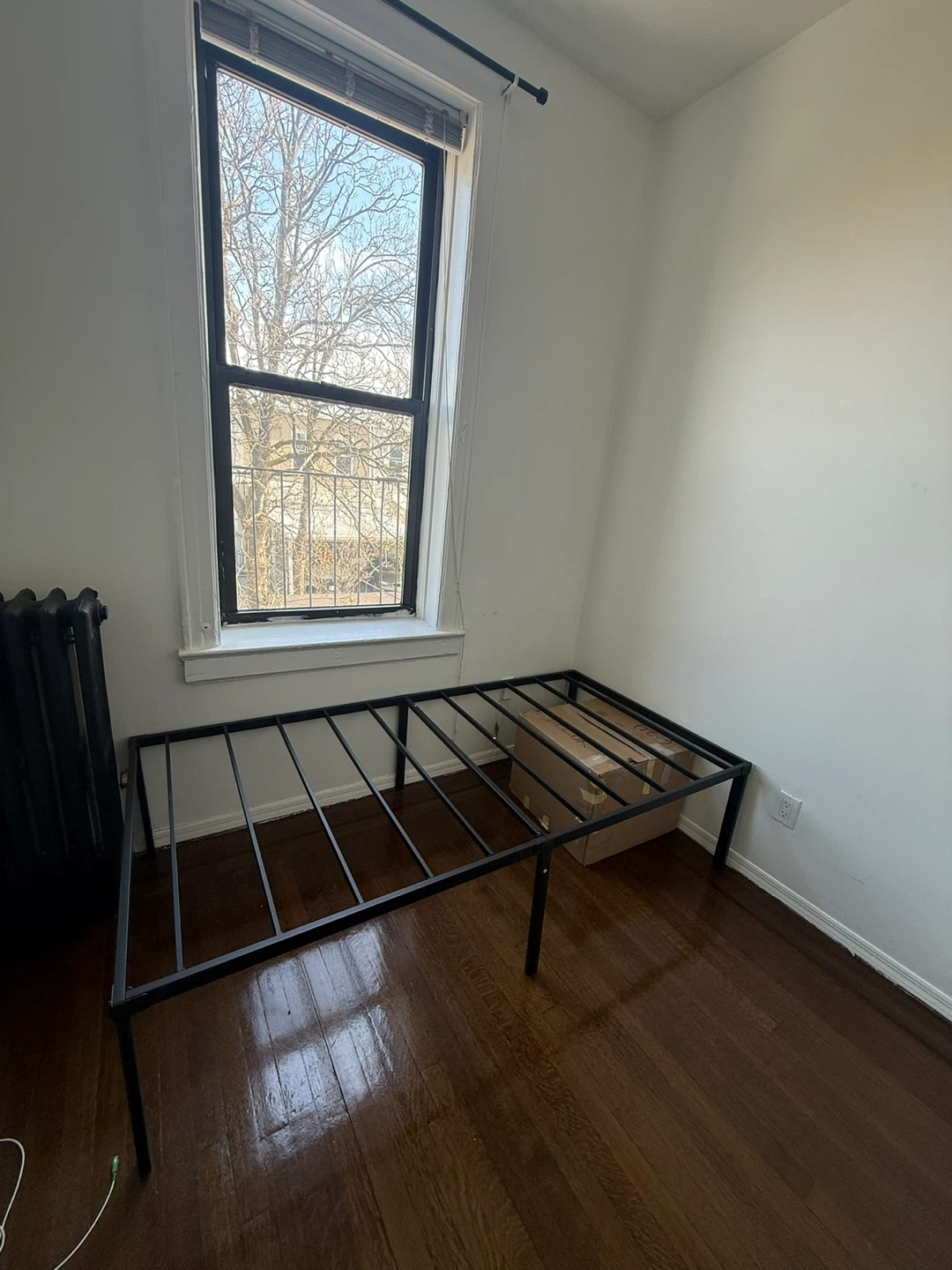 Twin Size Metal Bed Frame with Mattress - photo 3