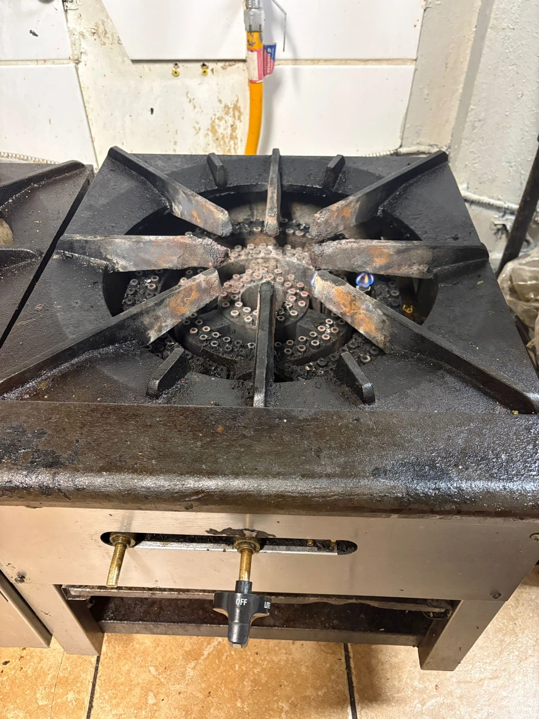 American Range Commercial Gas Stove - 2 Burners - photo 3