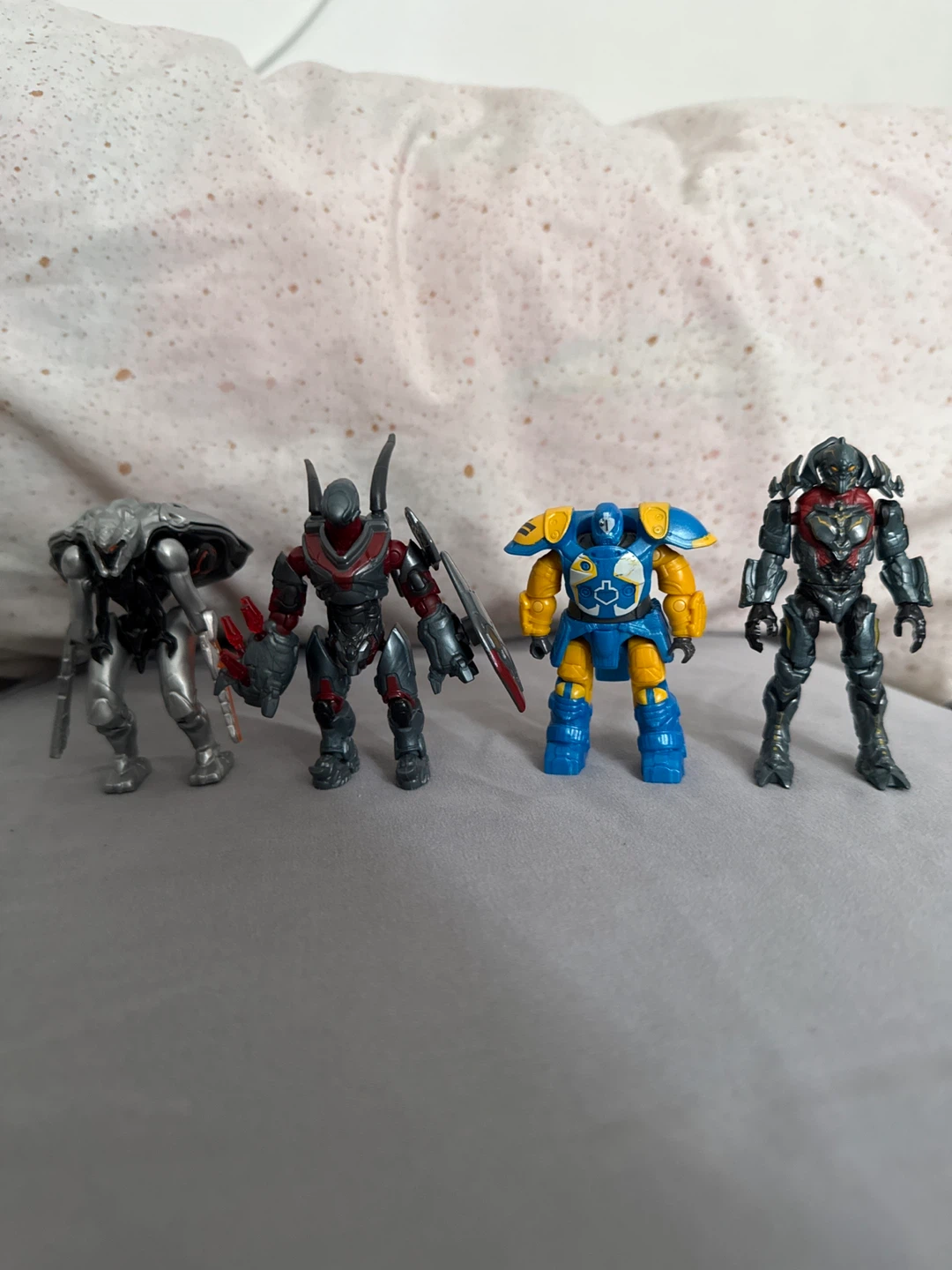 Mega bloks tall exclusive minifigures - photo 2