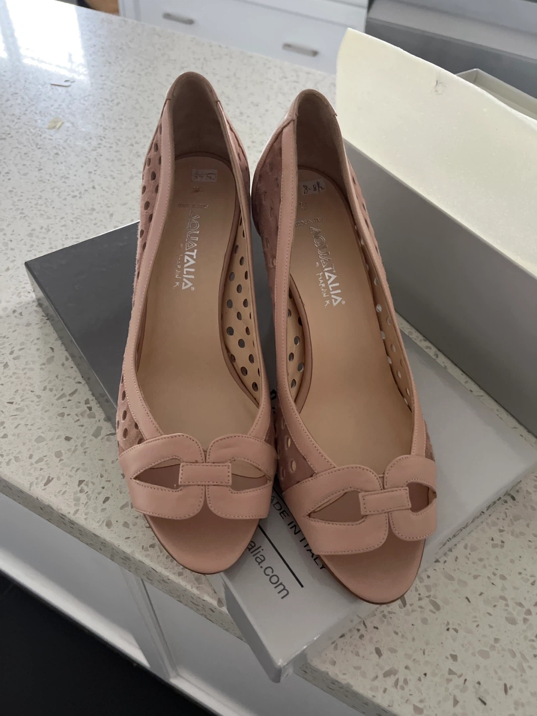 Aquatalia ladies heels 8.5 - photo 2