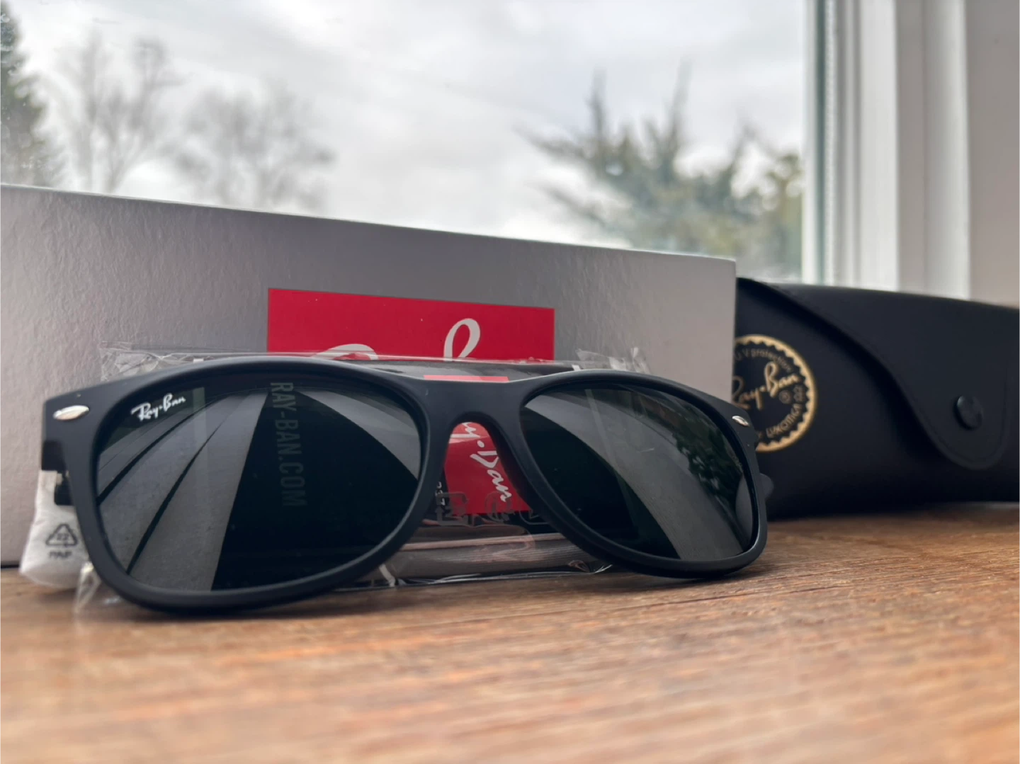 🕶️ BRAND NEW Ray-Ban New Wayfarer Sunglasses