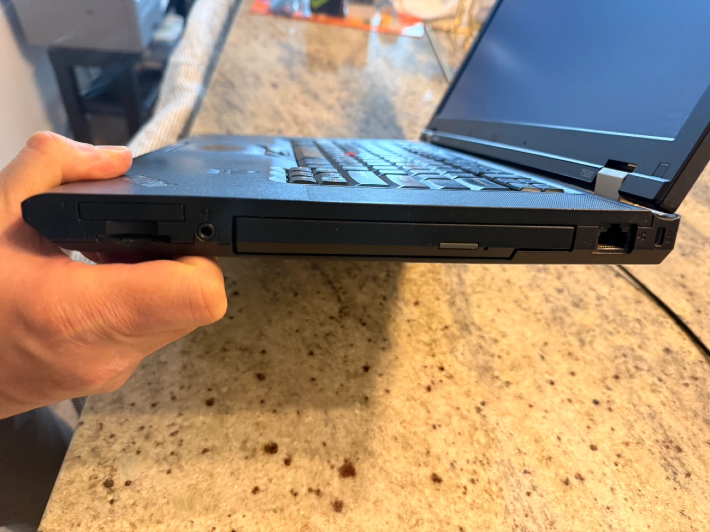 Lenovo ThinkPad T520 Laptop - photo 3