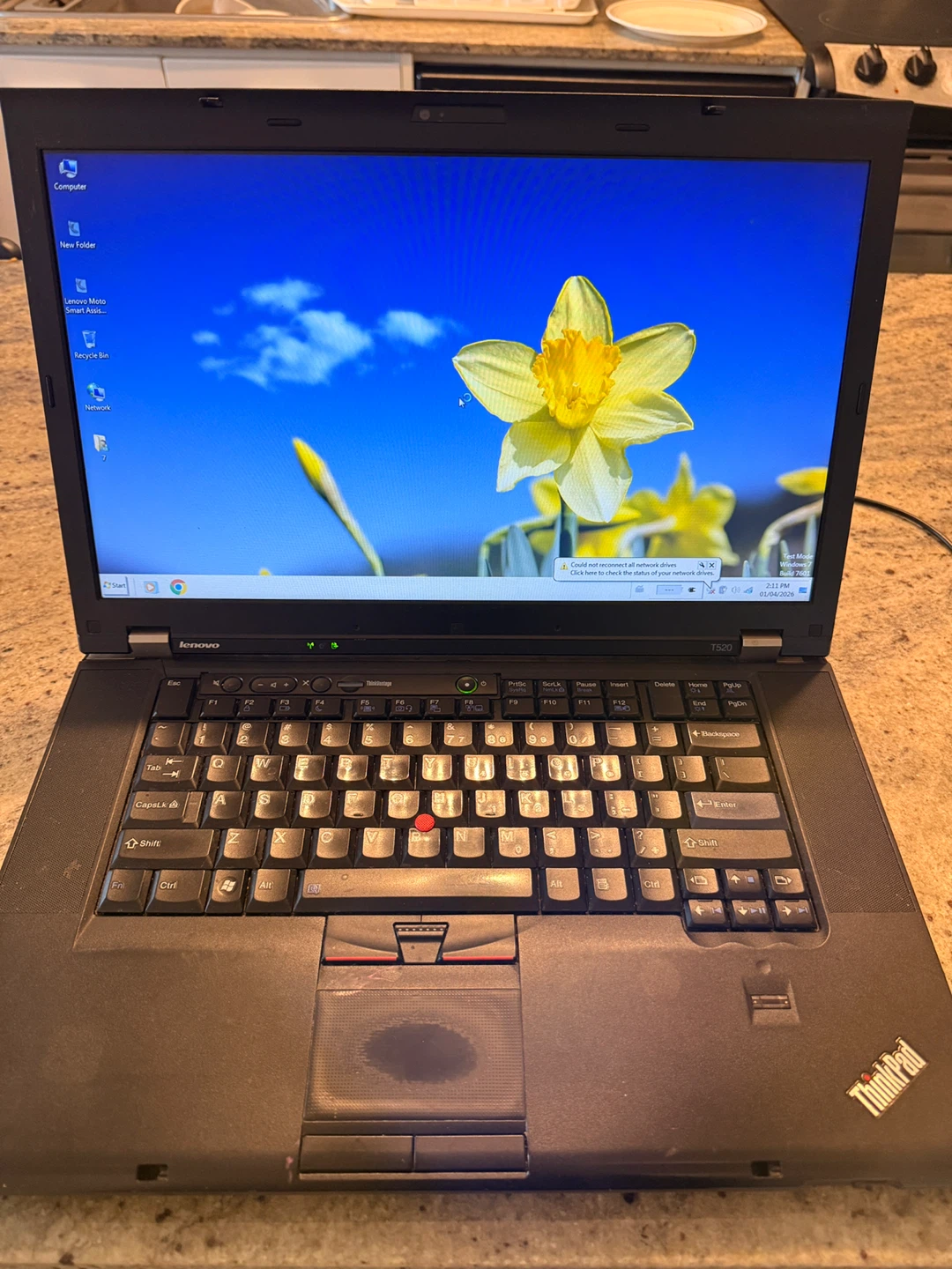 Lenovo ThinkPad T520 Laptop - photo 2