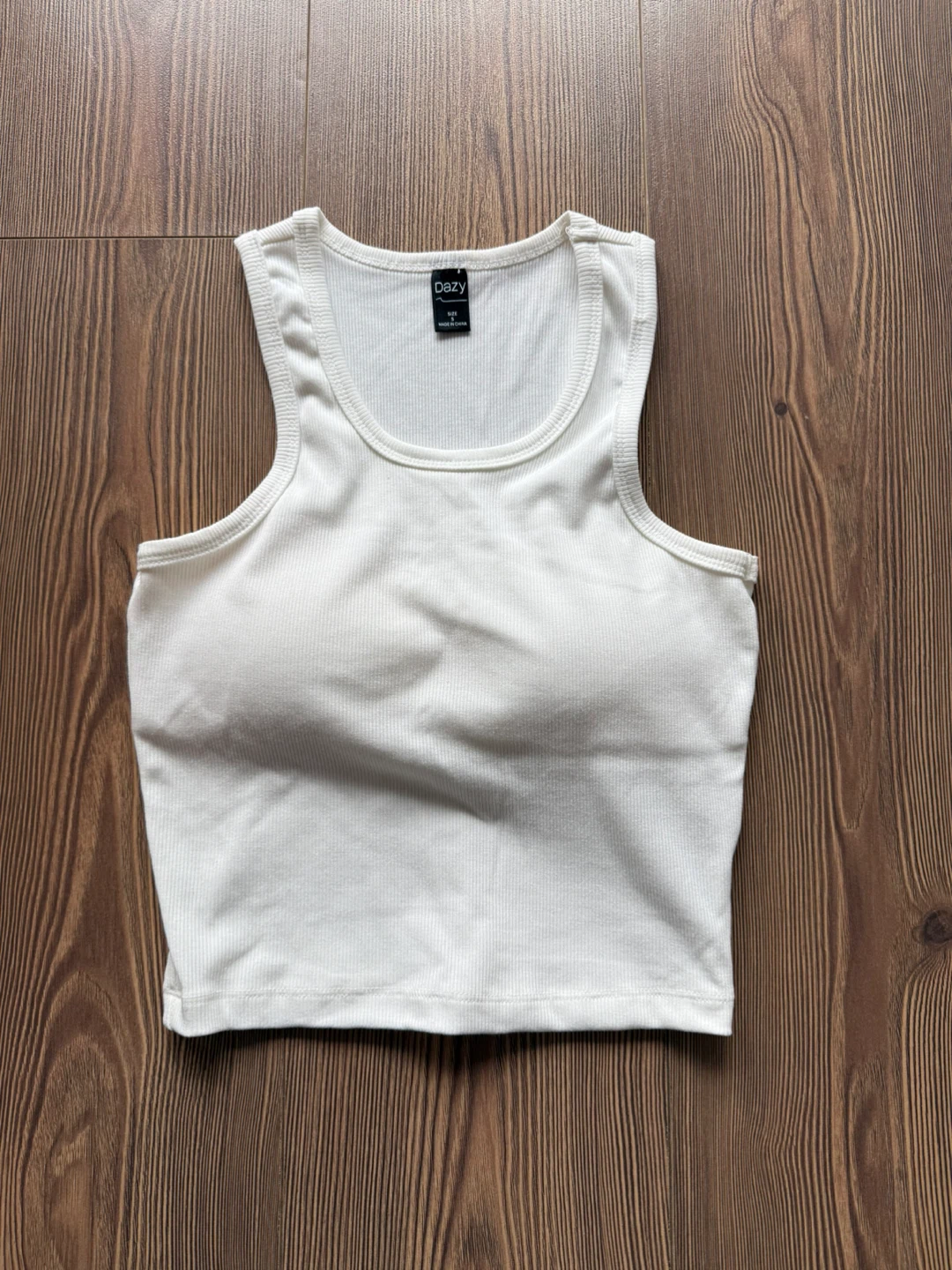 Cropped tank top with built in cups | Size S