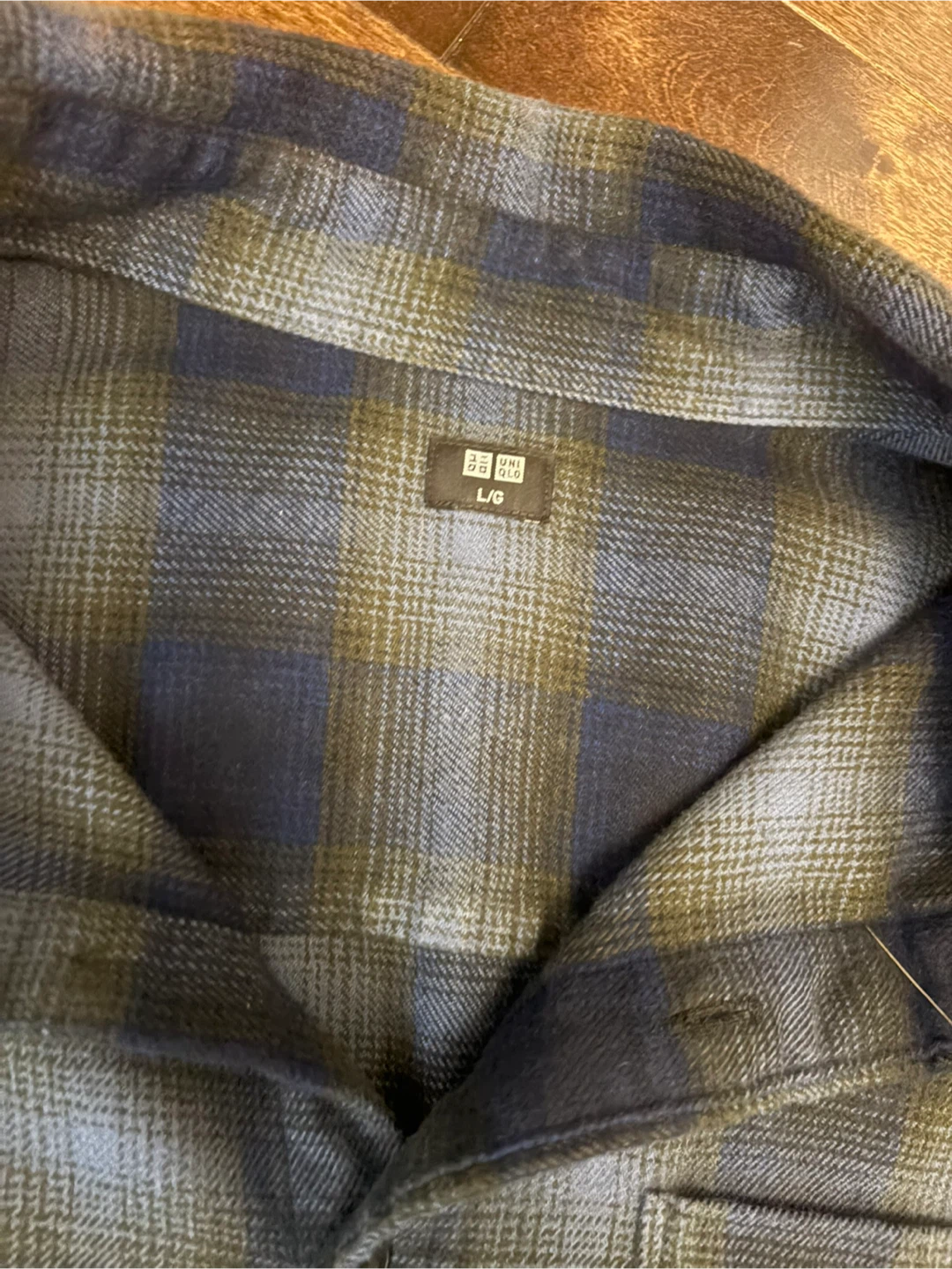 UNIQLO Flannel Shirt - Size L - photo 2