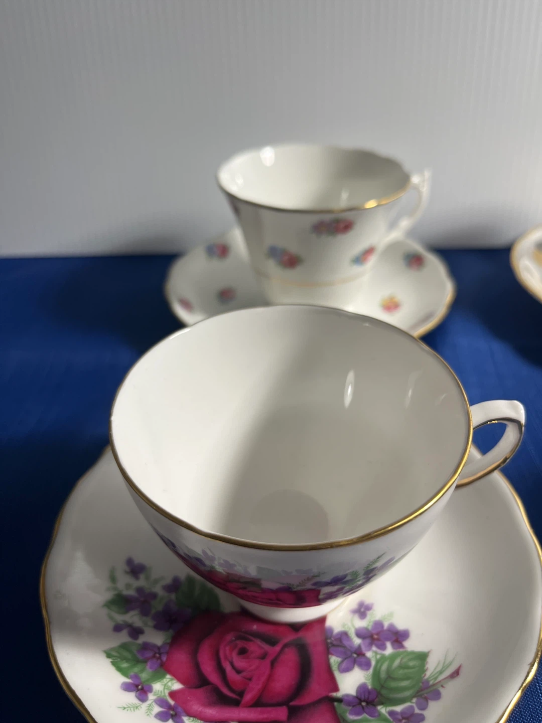 Set of 6 Vintage Bone China Teacups and Saucers - photo 5