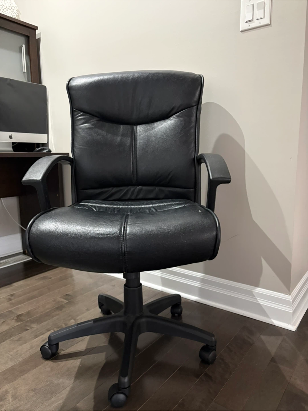 Black Executive Office Chair - photo 3