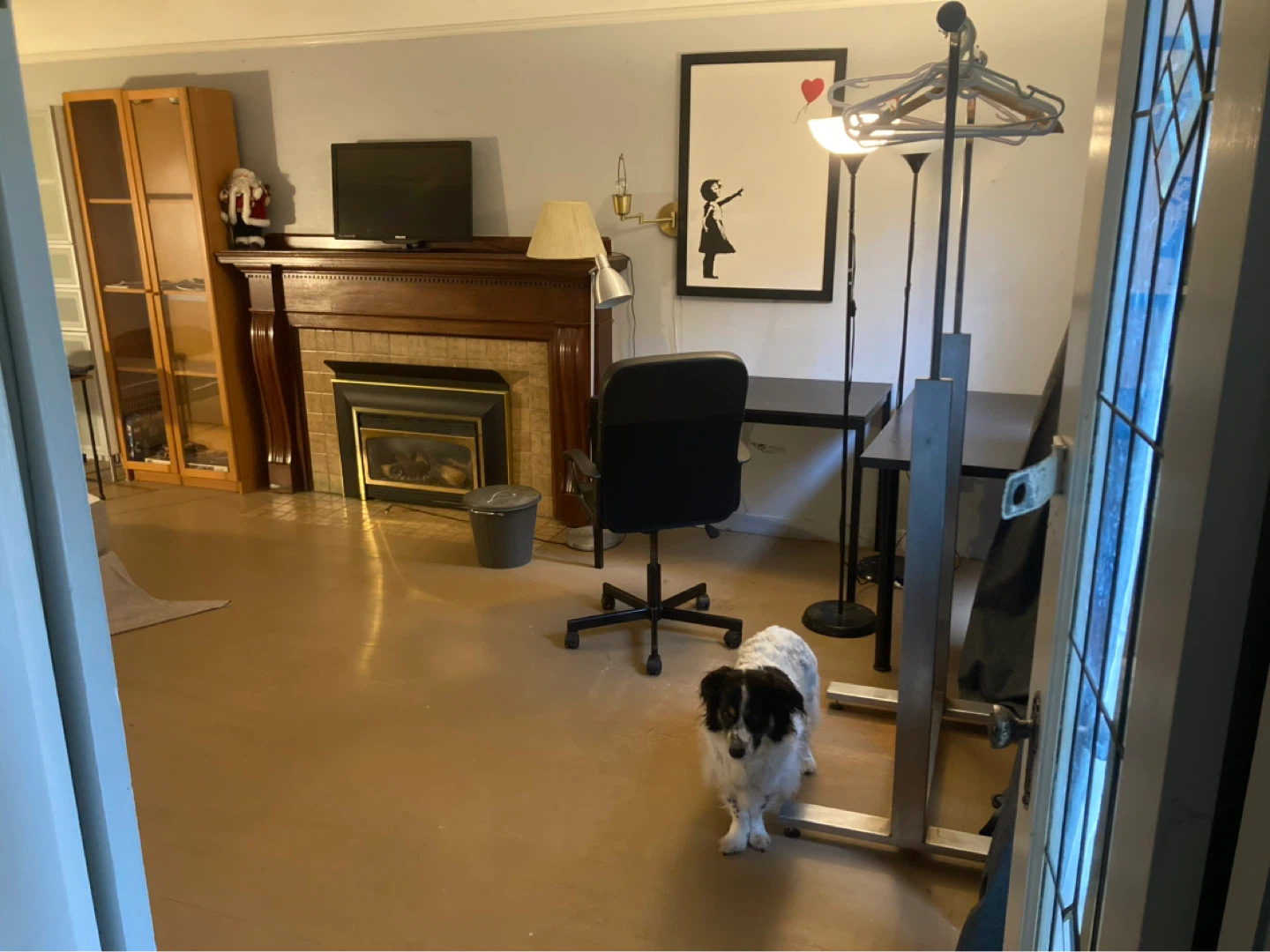 Room For Rent in Large House - photo 2
