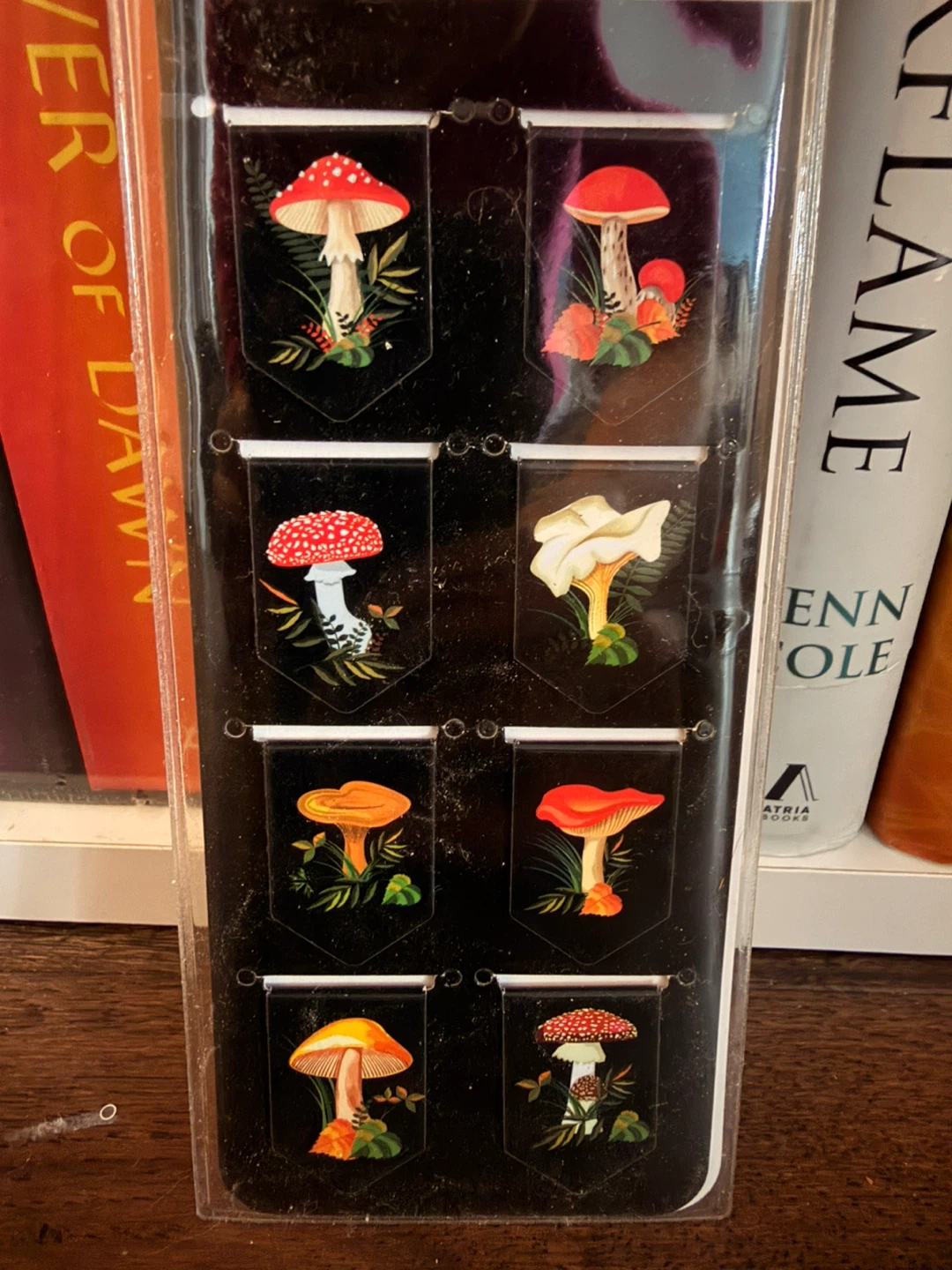 Brand New I-Clips Magnetic Page Markers - Mushroom (Set of 8) - photo 3