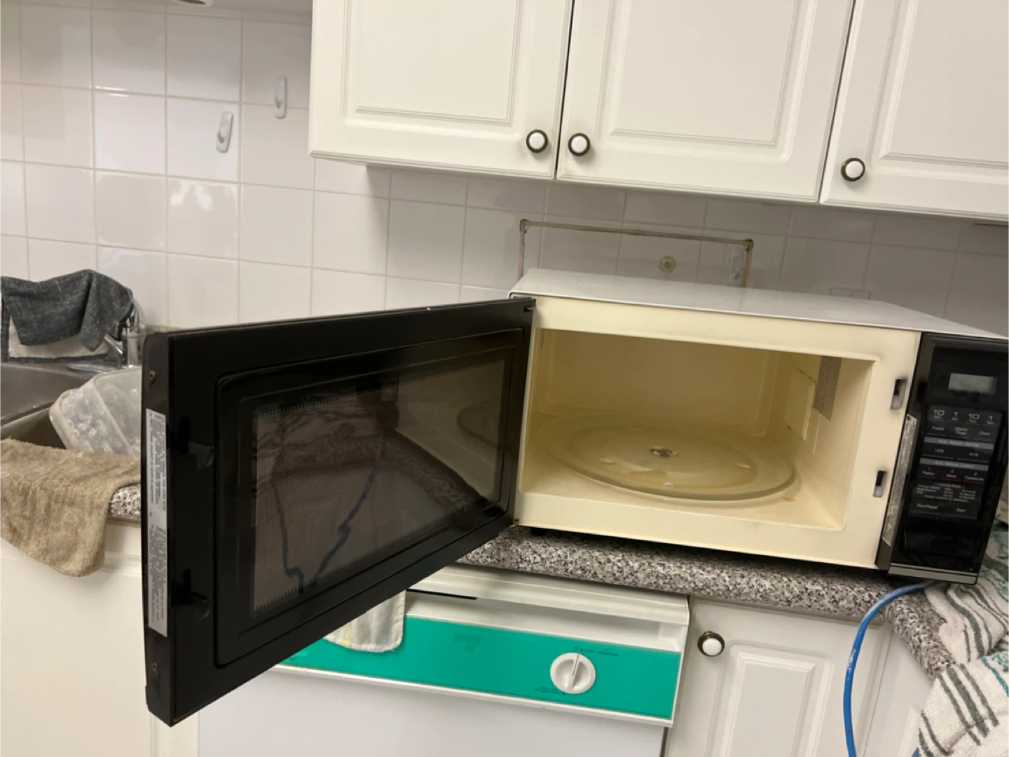 Panasonic Microwave Oven - photo 5