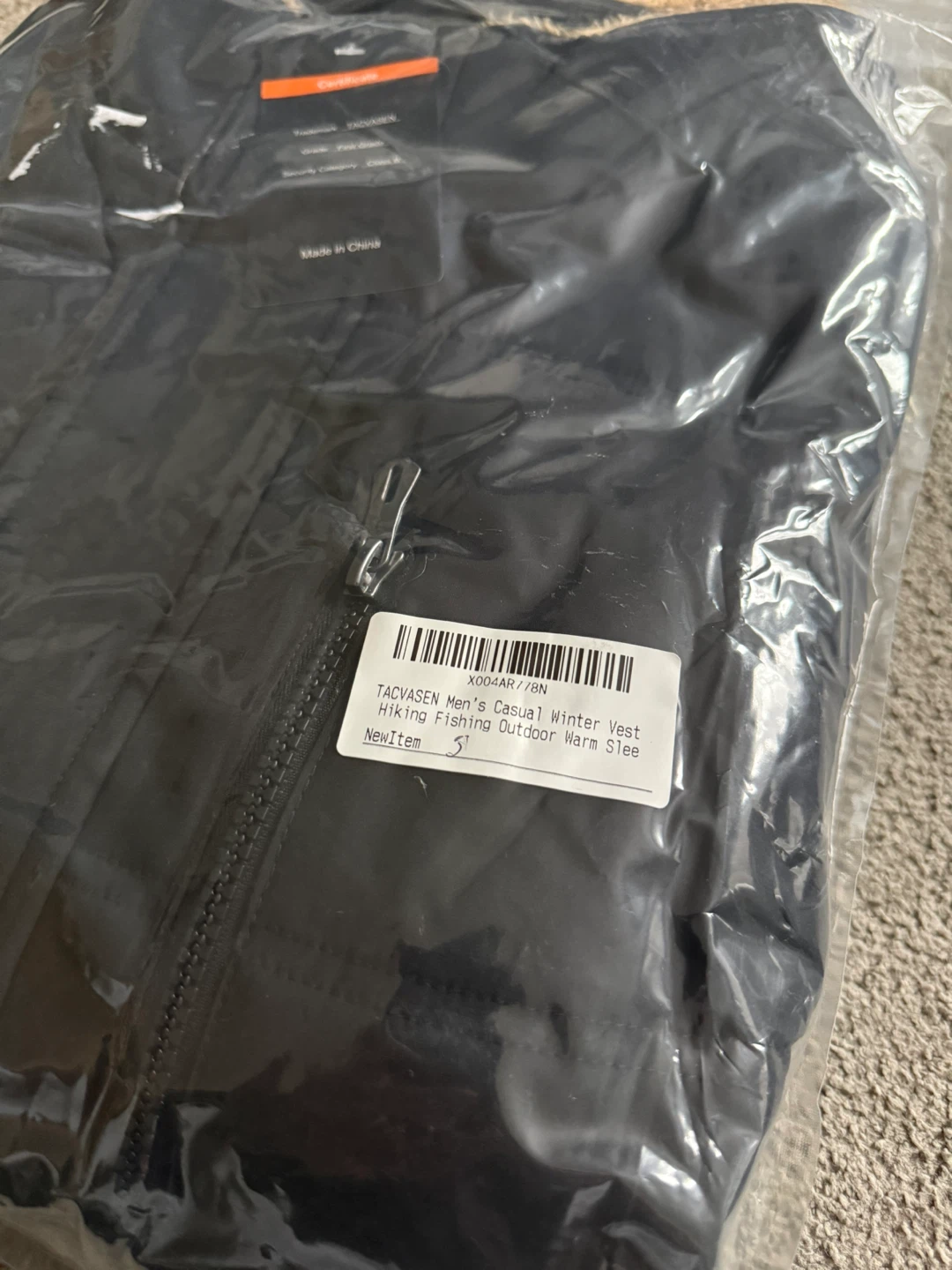 NEW Men's Small Puffer Vest Jacket, Black - photo 3