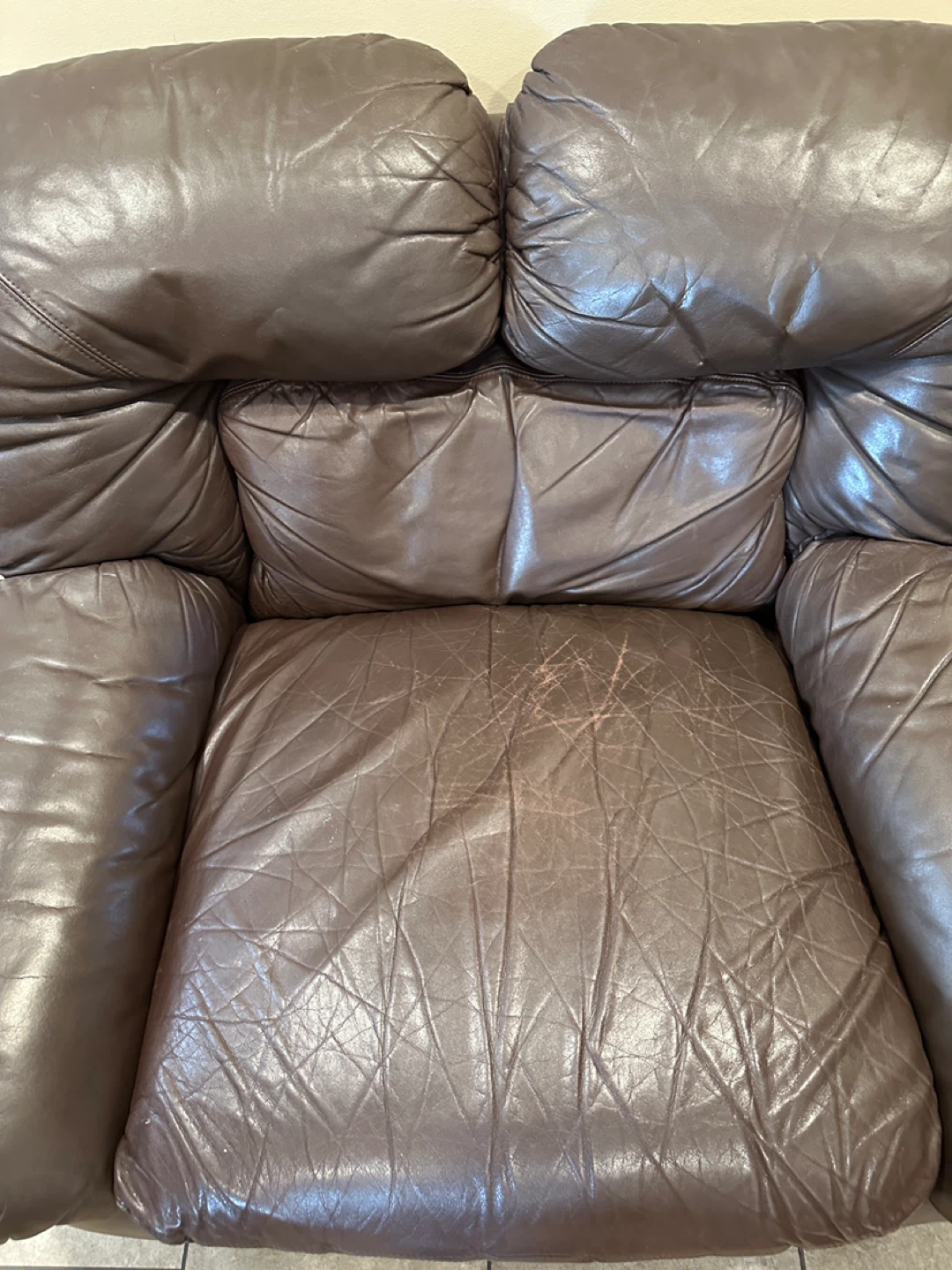 Vintage Oversized Leather Lounge Chair (CAN DELIVER) - photo 4