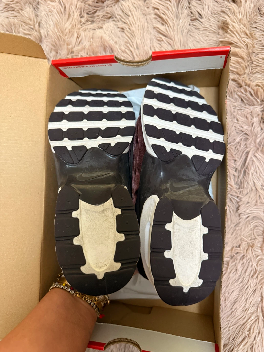 Nike Air Velvet Sneakers - photo 5