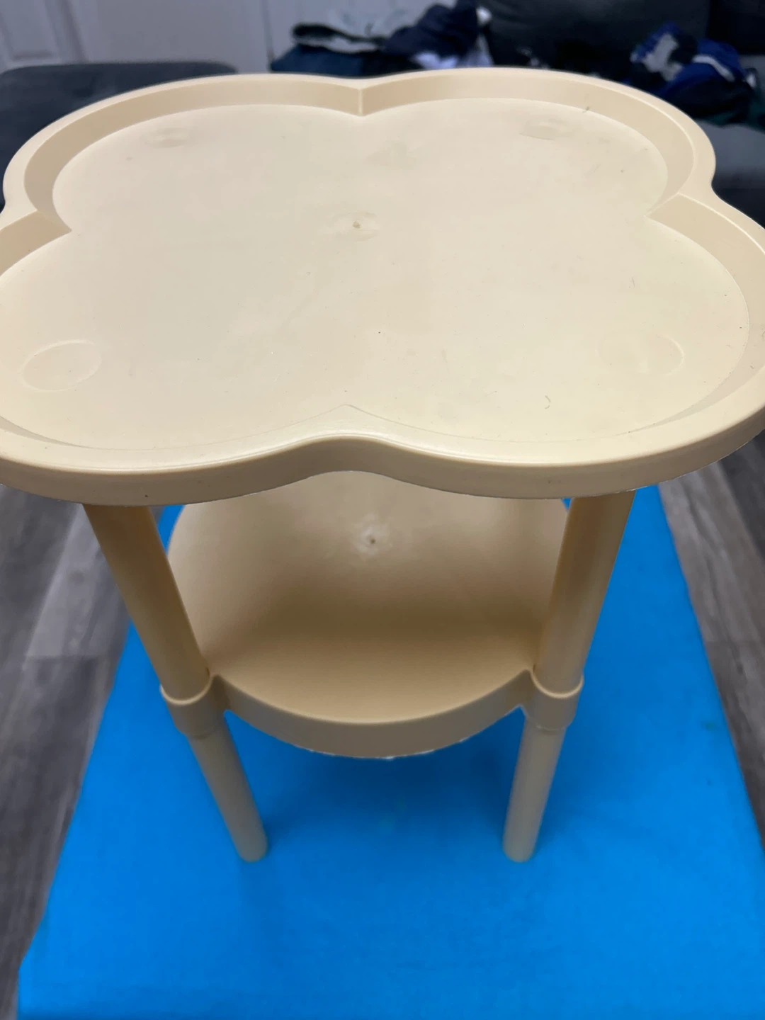 Cream Cloud Shape Side Table