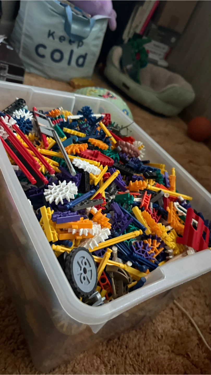K'NEX Building Toy Pieces Tub check more pictures