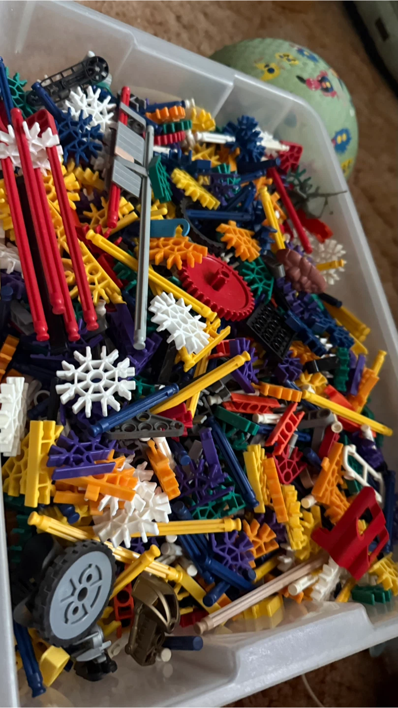 K'NEX Building Toy Pieces Tub check more pictures - photo 4