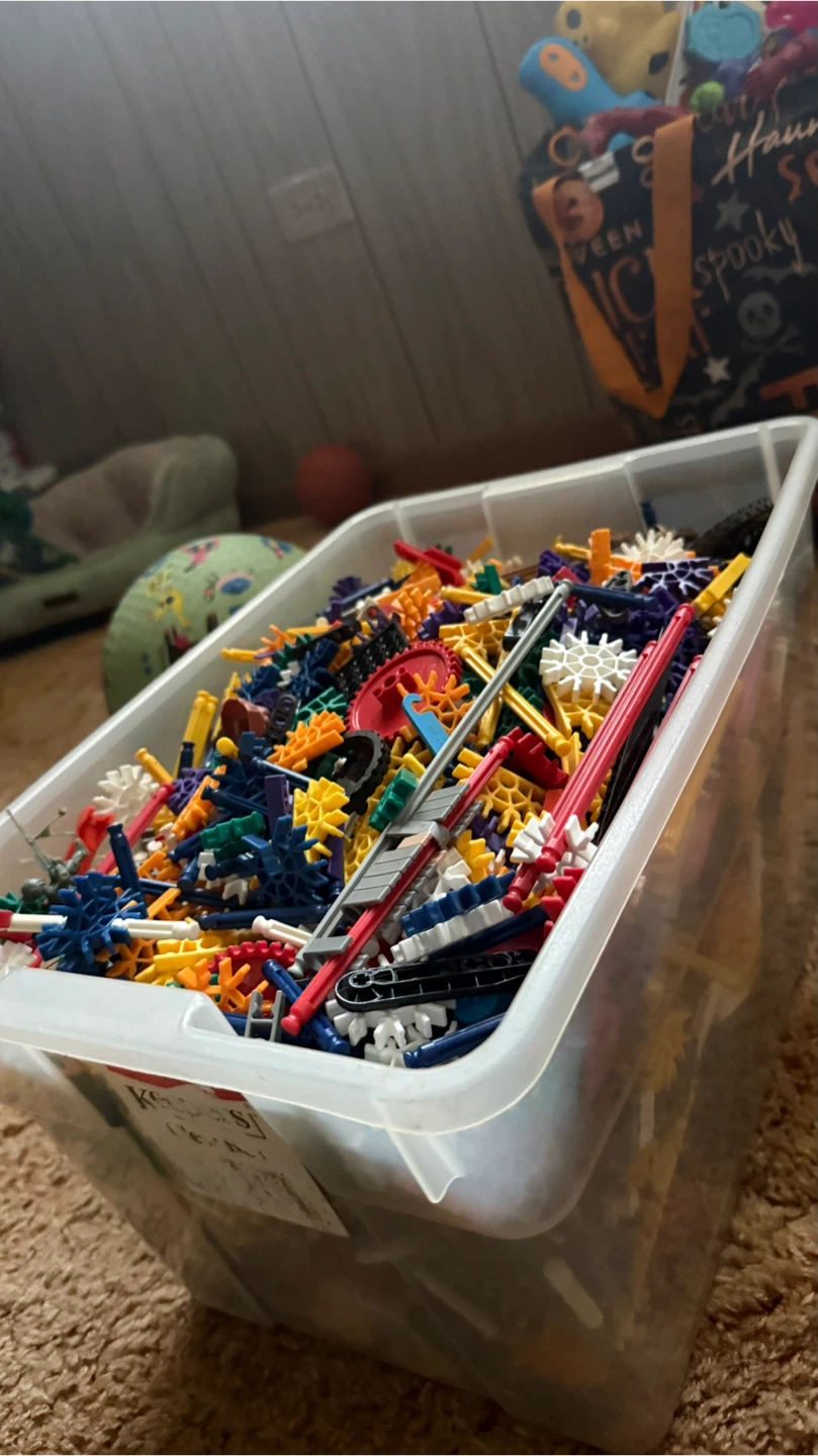 K'NEX Building Toy Pieces Tub check more pictures - photo 3