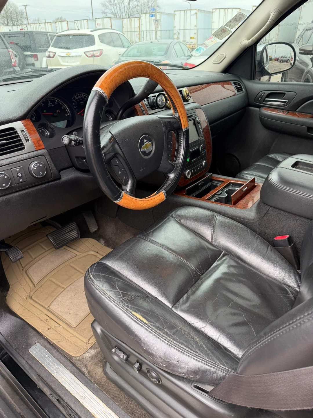 2007 Black Chevrolet Tahoe LTZ SUV - photo 4