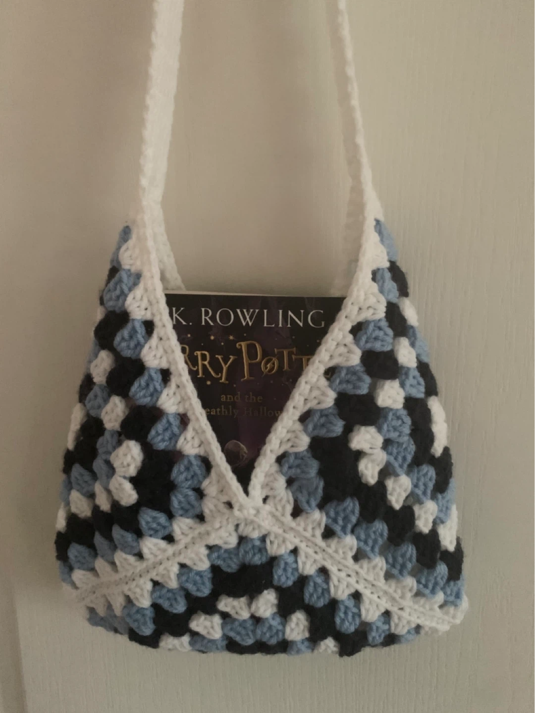 Granny Square Crochet Book Bag - photo 3