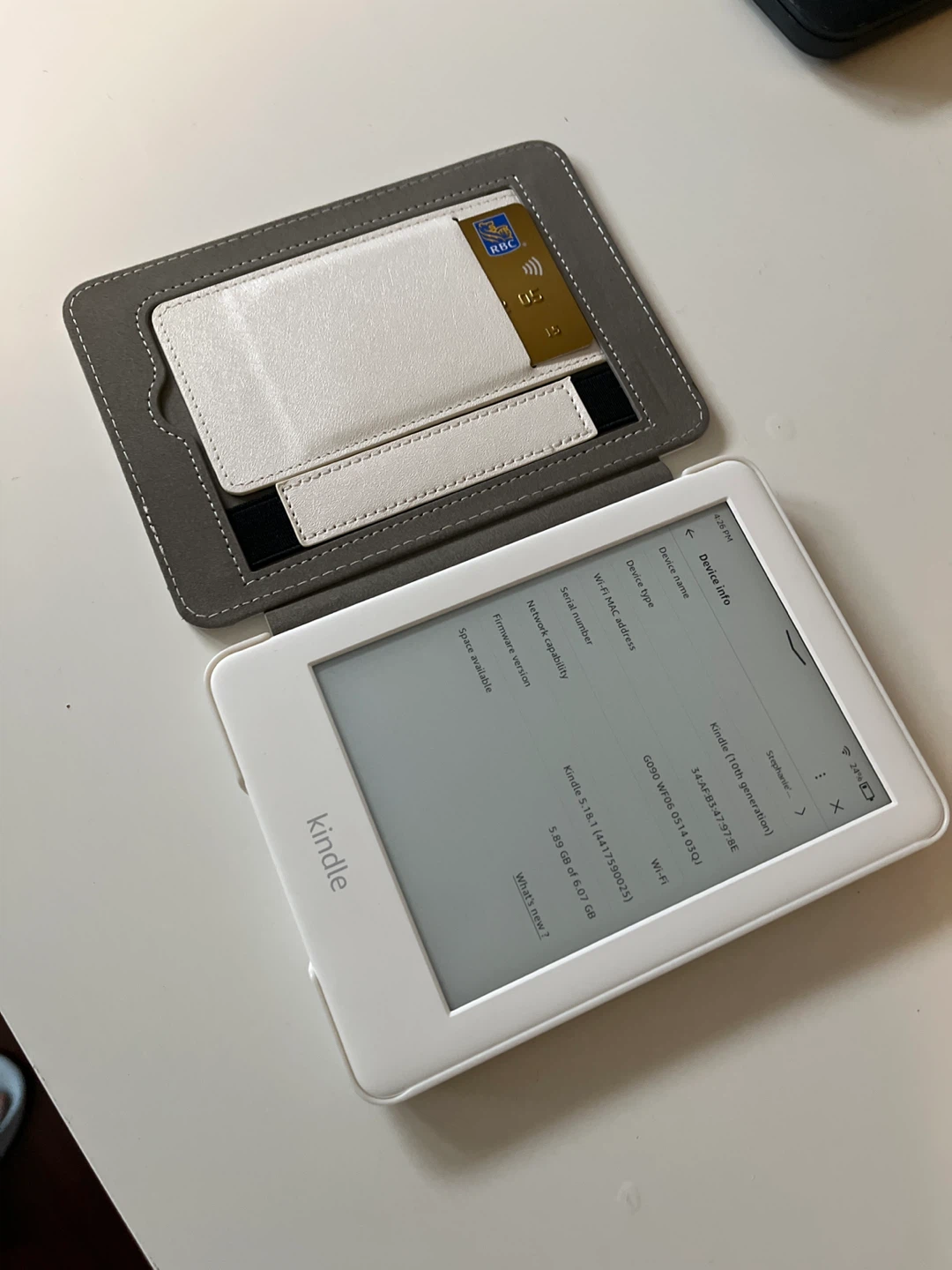 Kindle 10th Gen White + Case – WiFi eReader, Excellent Condition