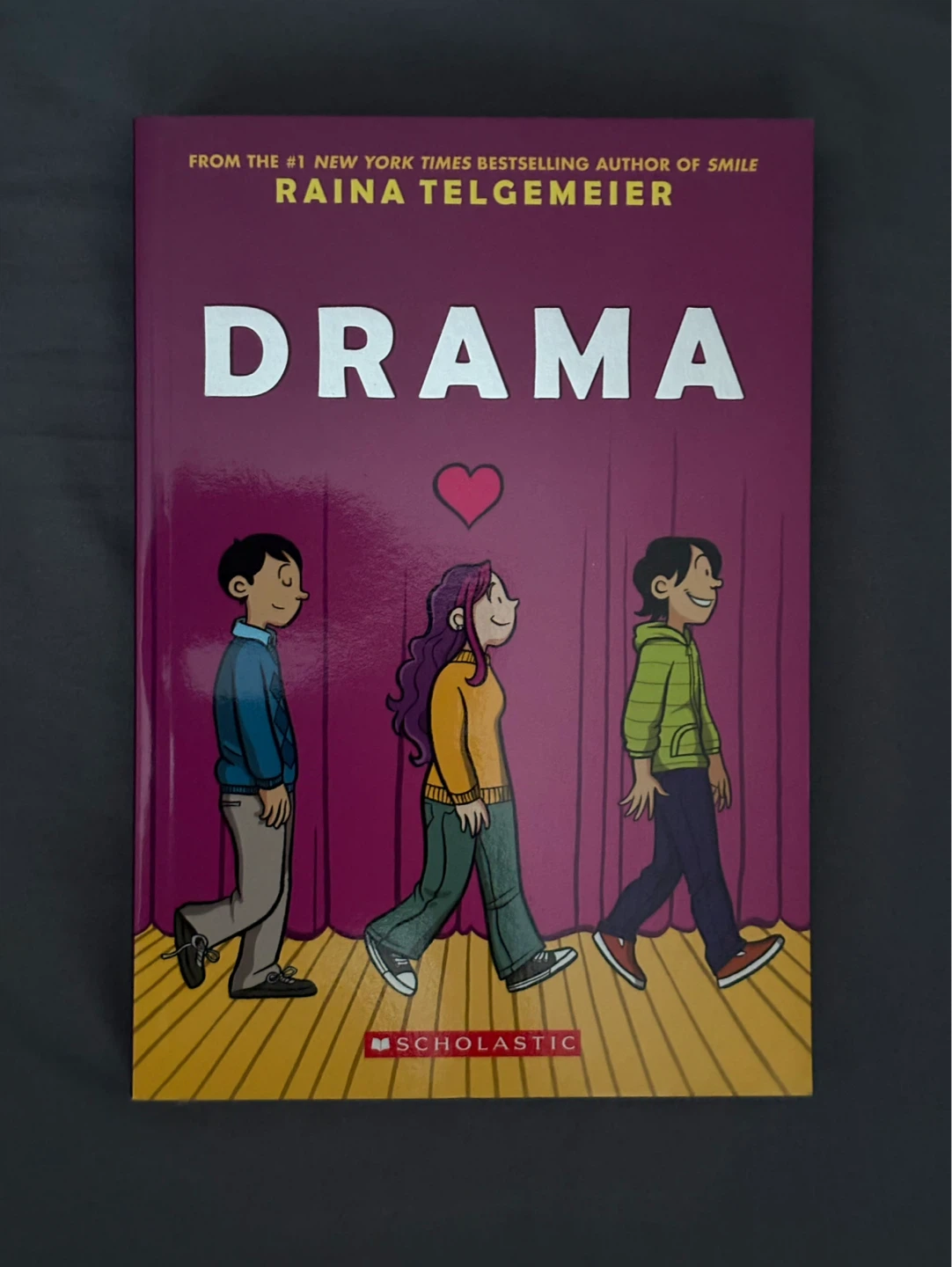 Drama Graphic Novel by Raina Telgemeier - Book