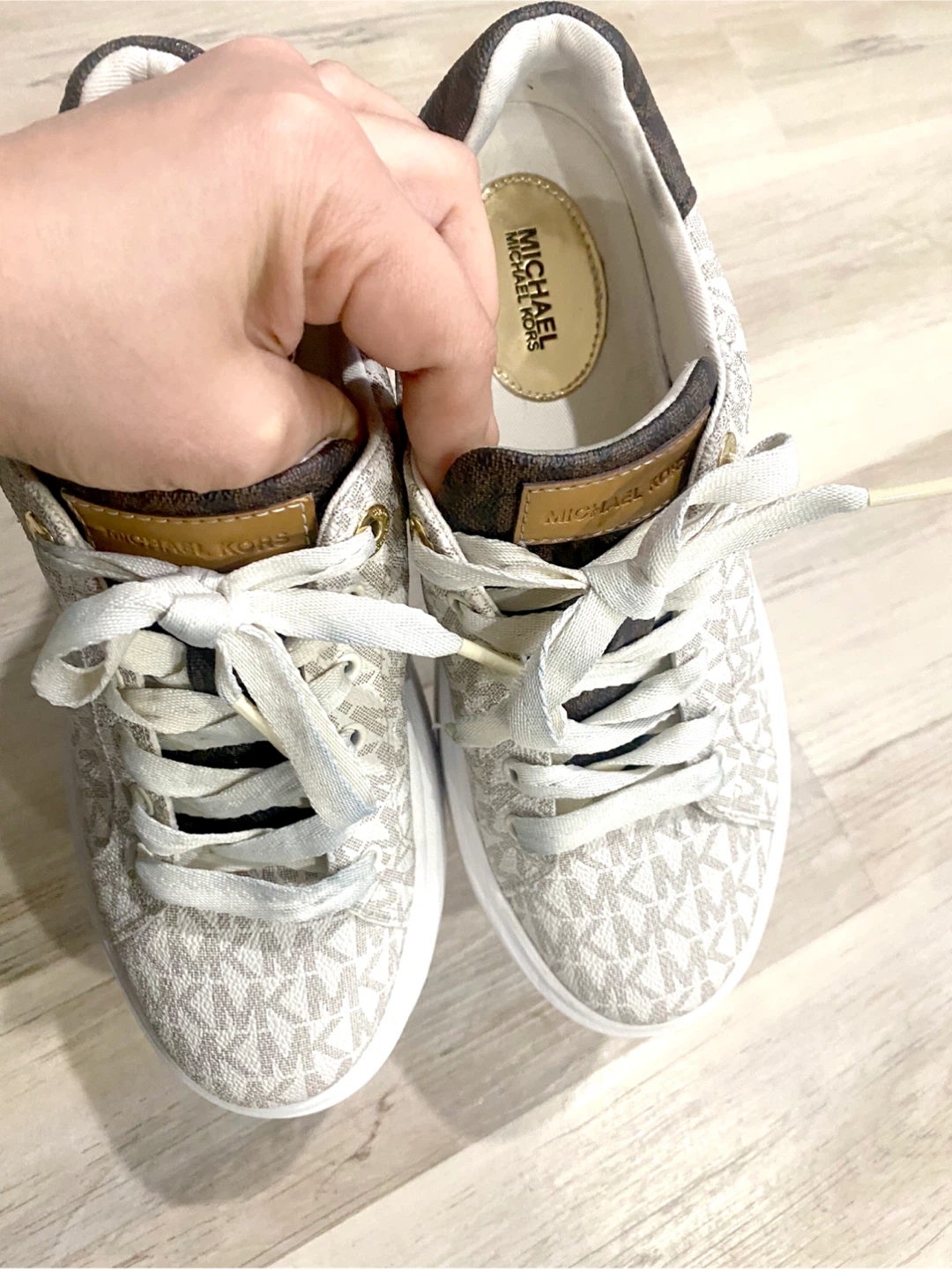 Michael Kors MK Signature Logo Sneakers
