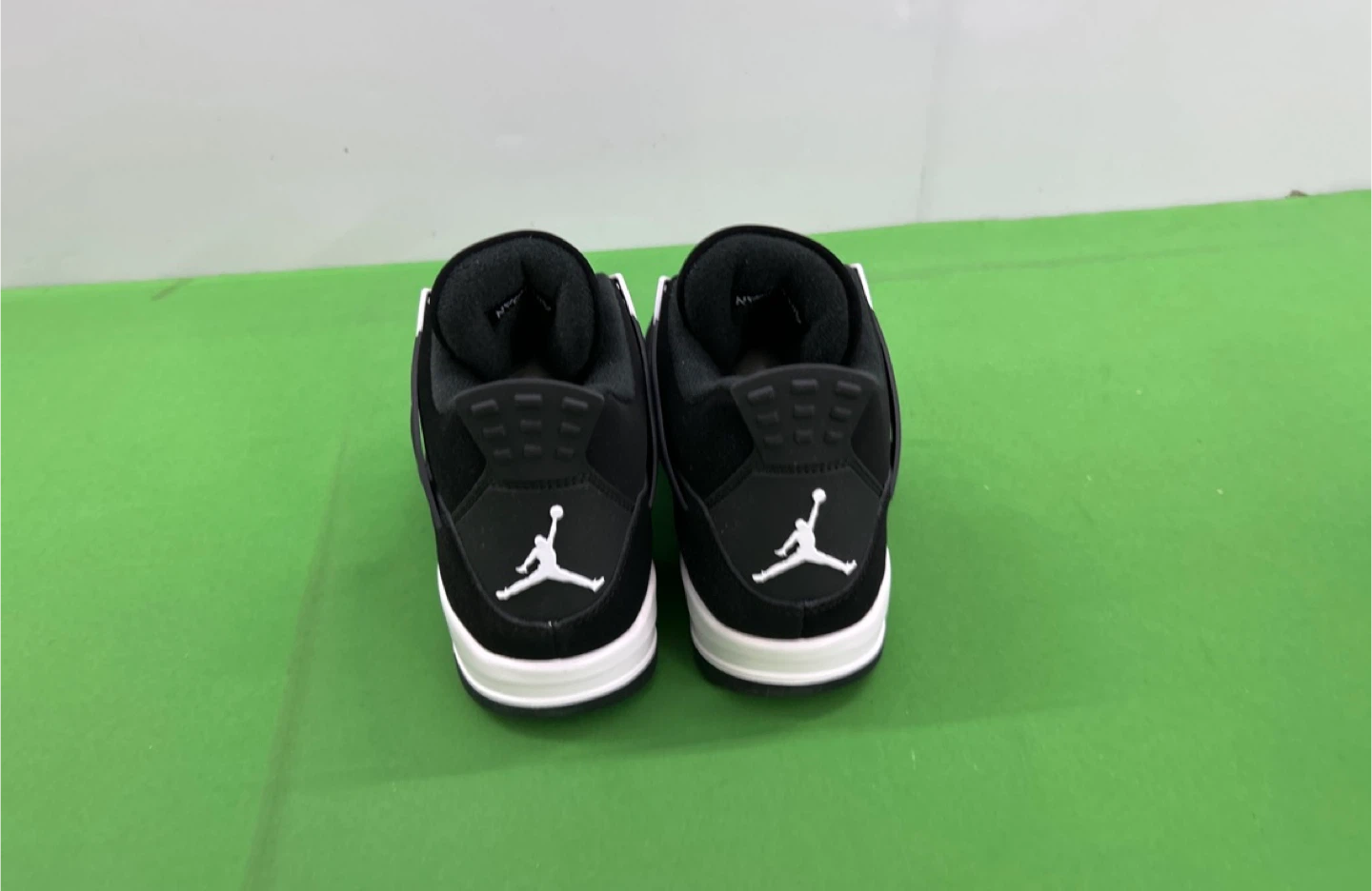 Air Jordan 4 White Thudners  Men' US 10 - photo 2