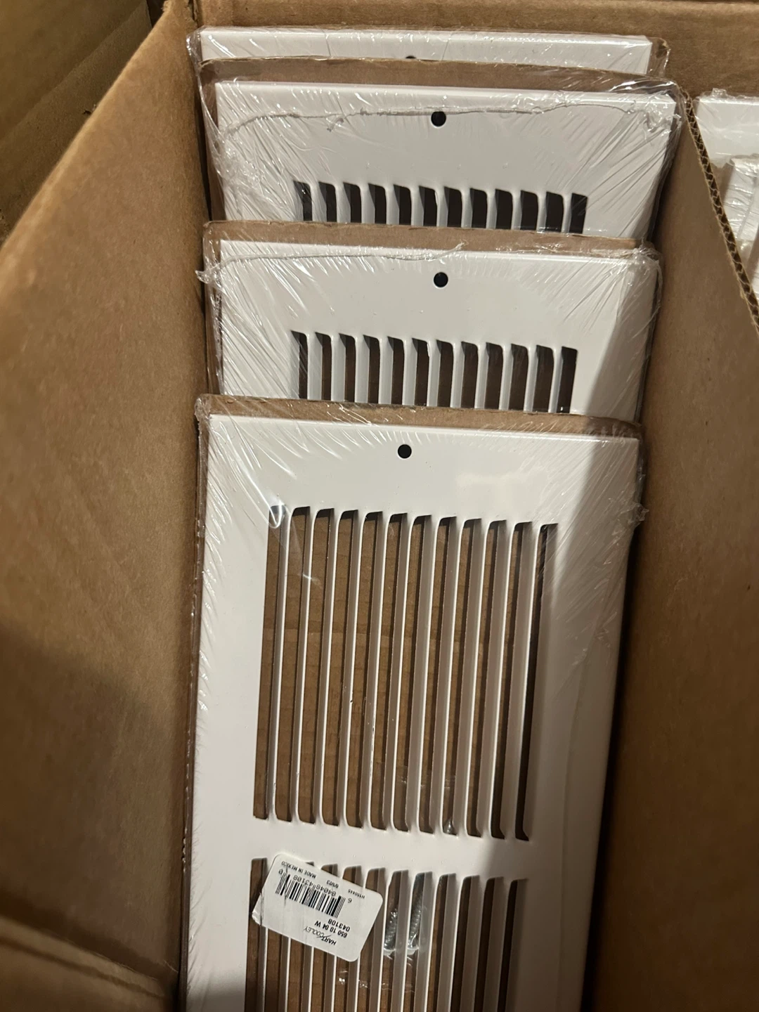 4 White Metal HVAC Vent Grille 10x4”