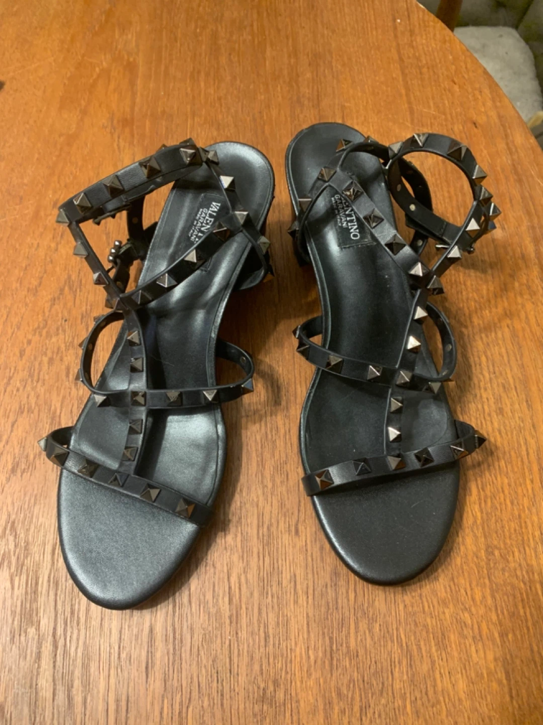 Valentino Garavani Black Studded Rockstud Sandals Size 41 - photo 4