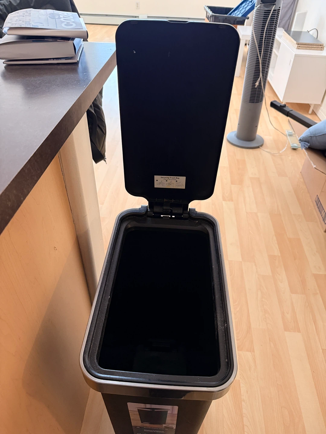 40 Litre Plastic Pedal Bin - photo 2