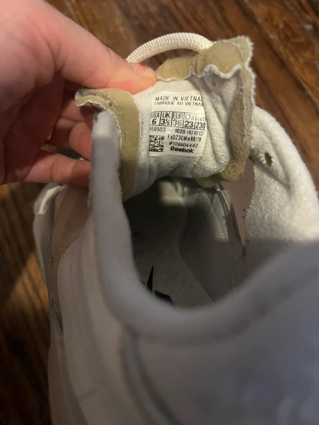 Reebok Women's White Sneakers Size 6 - photo 5